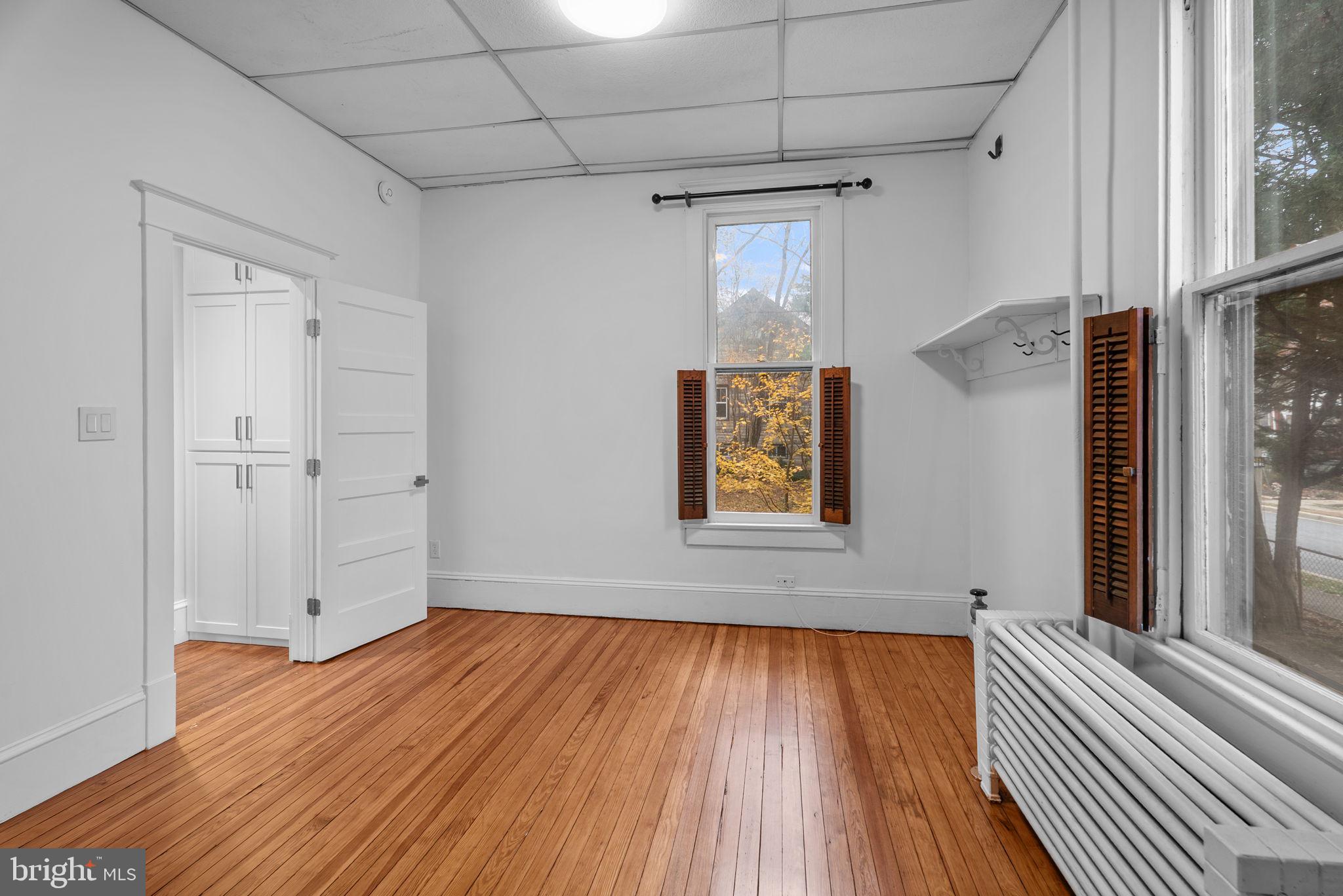 MOUNT RAINIER - Residential Lease