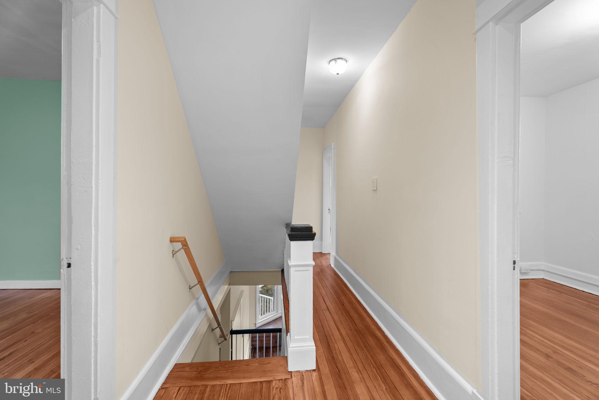 MOUNT RAINIER - Residential Lease