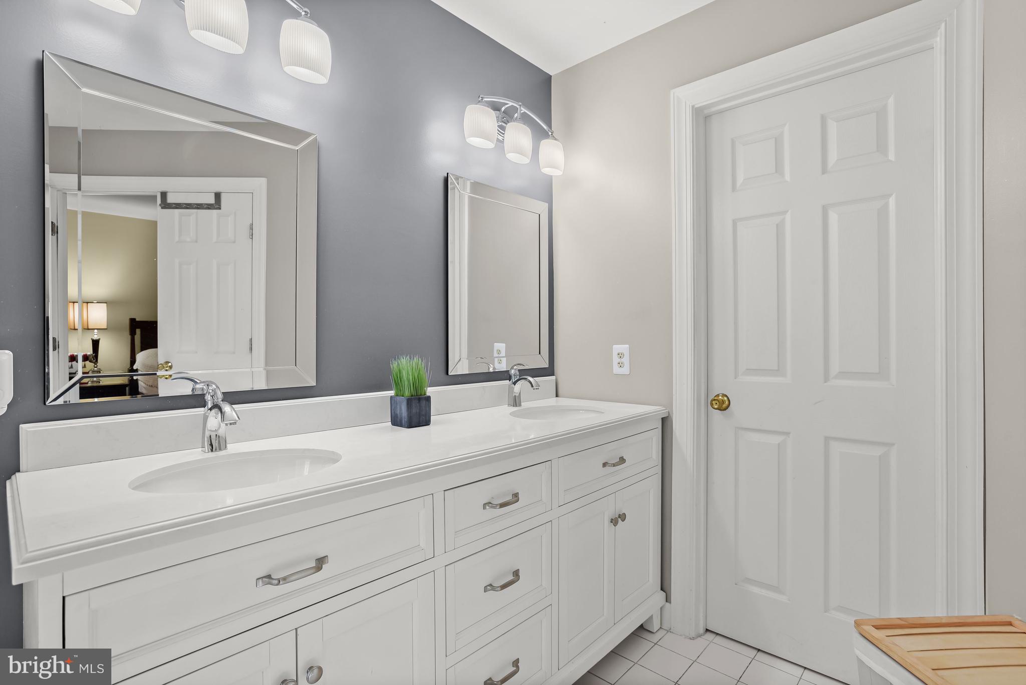 TROTTER RIDGE - Residential