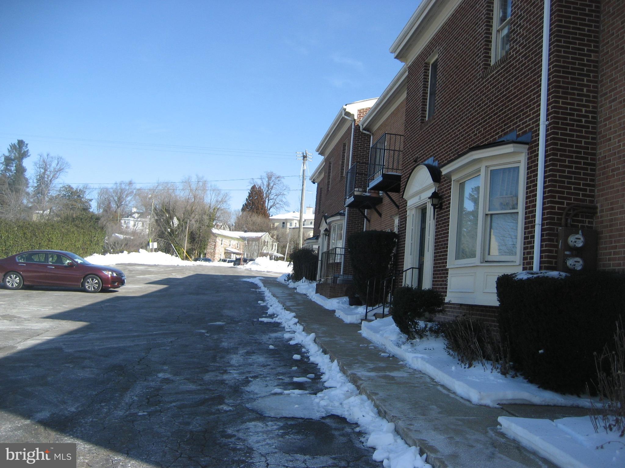 28 JOHN MARSHALL STREET 28A 10