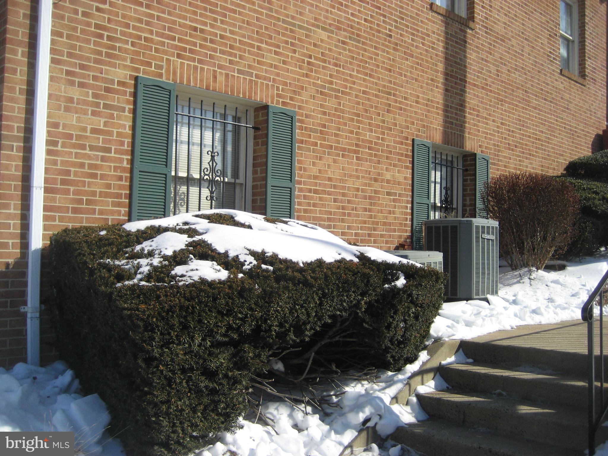 WATERLOO COURT - Commercial Sale