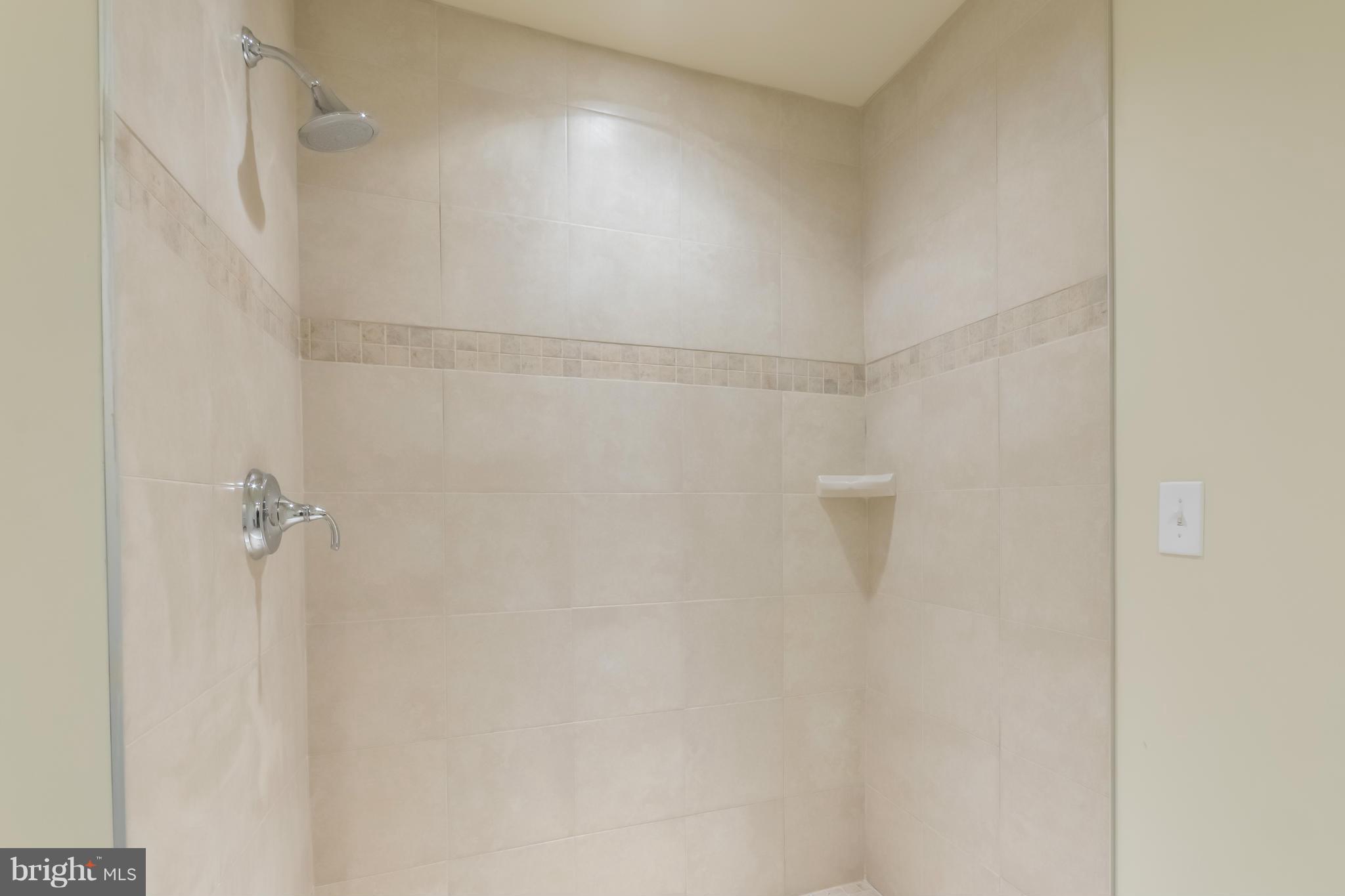 WINDSOR ESTATES - Residential