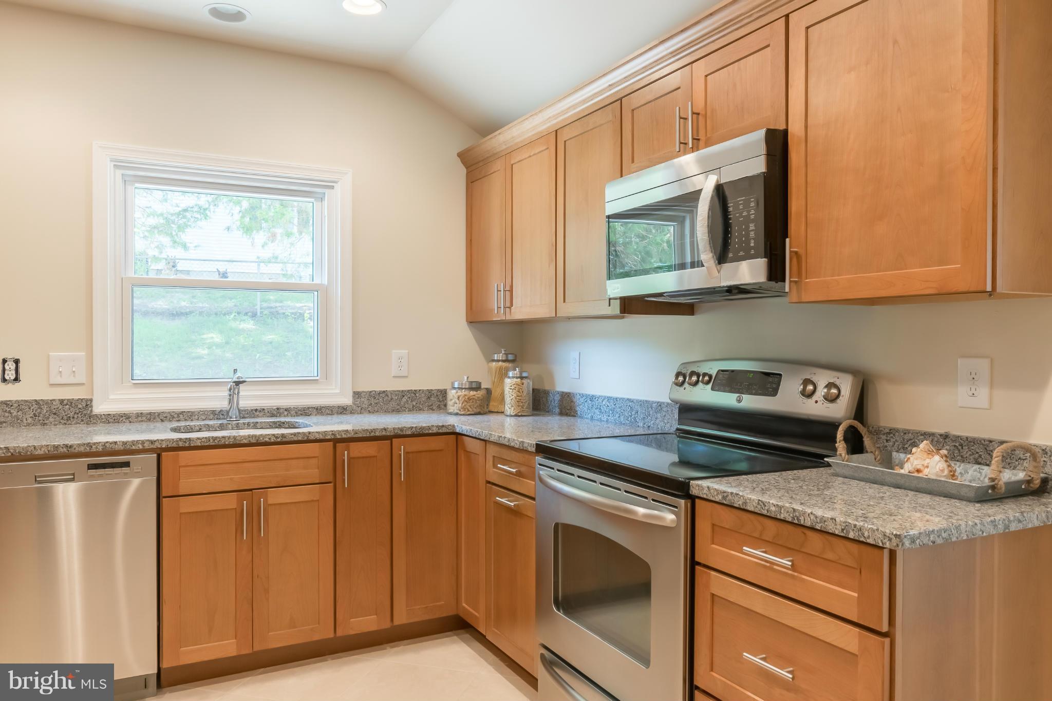 WINDSOR ESTATES - Residential