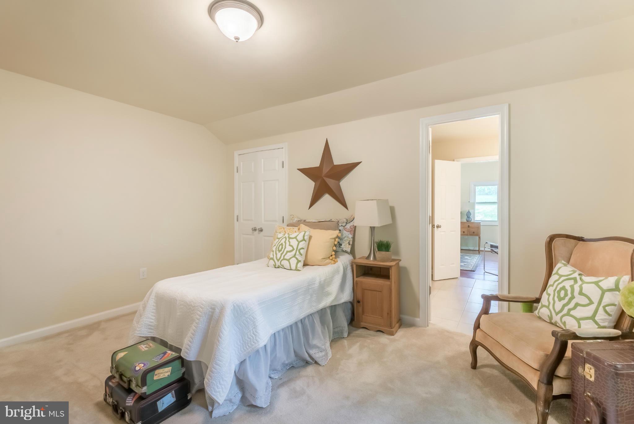 WINDSOR ESTATES - Residential