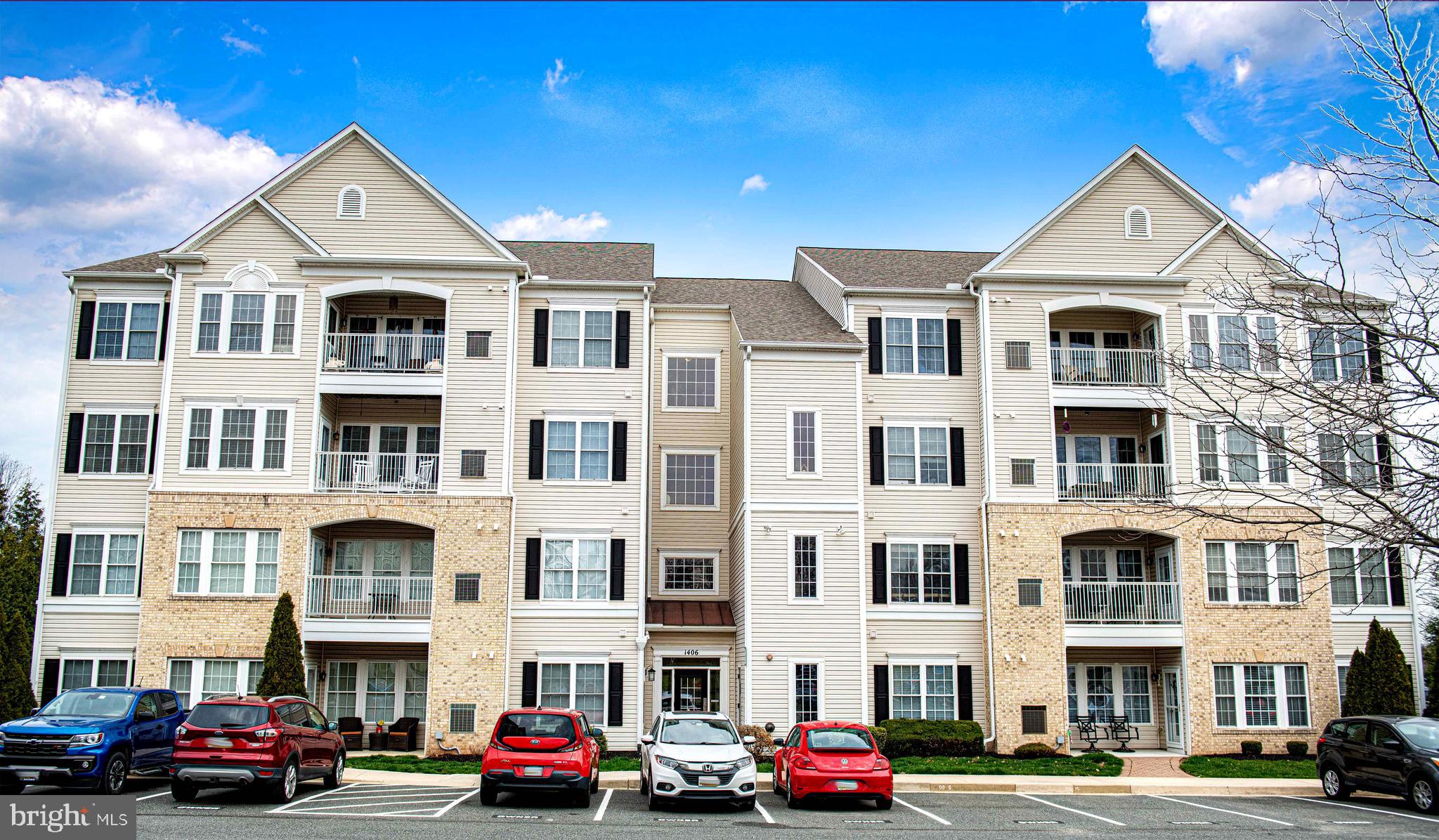 Extremely well maintained 2 bedroom, 2 full bathroom condo located in the 55+ community of Forest View. This condo building contains an elevator and a locked main entrance with an Intercom system. This unit features an open foyer, a spacious living room/dining area and a generously sized primary ensuite with a double vanity, sitting area and a large walk in closet. The 2nd bedroom is located on the opposite side of the unit with a nearby full bathroom - making it ideal for guests. The kitchen is nicely designed with neutral tones, table space, and a door leading to the balcony. Great closet space throughout the condo, plus a pantry off of the kitchen. This condo is located minutes from dining and main routes for easy commute. The Community Center is located to the left when facing the 1406 building. Schedule your showing today to see this beautiful condo!