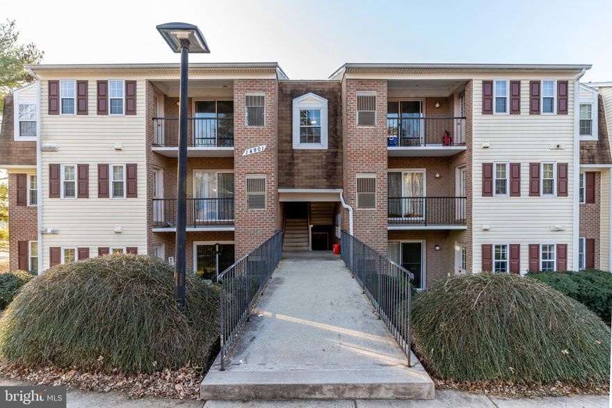 Beautiful 2 Bed 2 Bath Condo in Convenient Centerville Location. Freshly Painted, New Vinyl Flooring, Some New Appliances, Upgraded Counter Tops, Primary Bath, Walk in Closet. Must See!