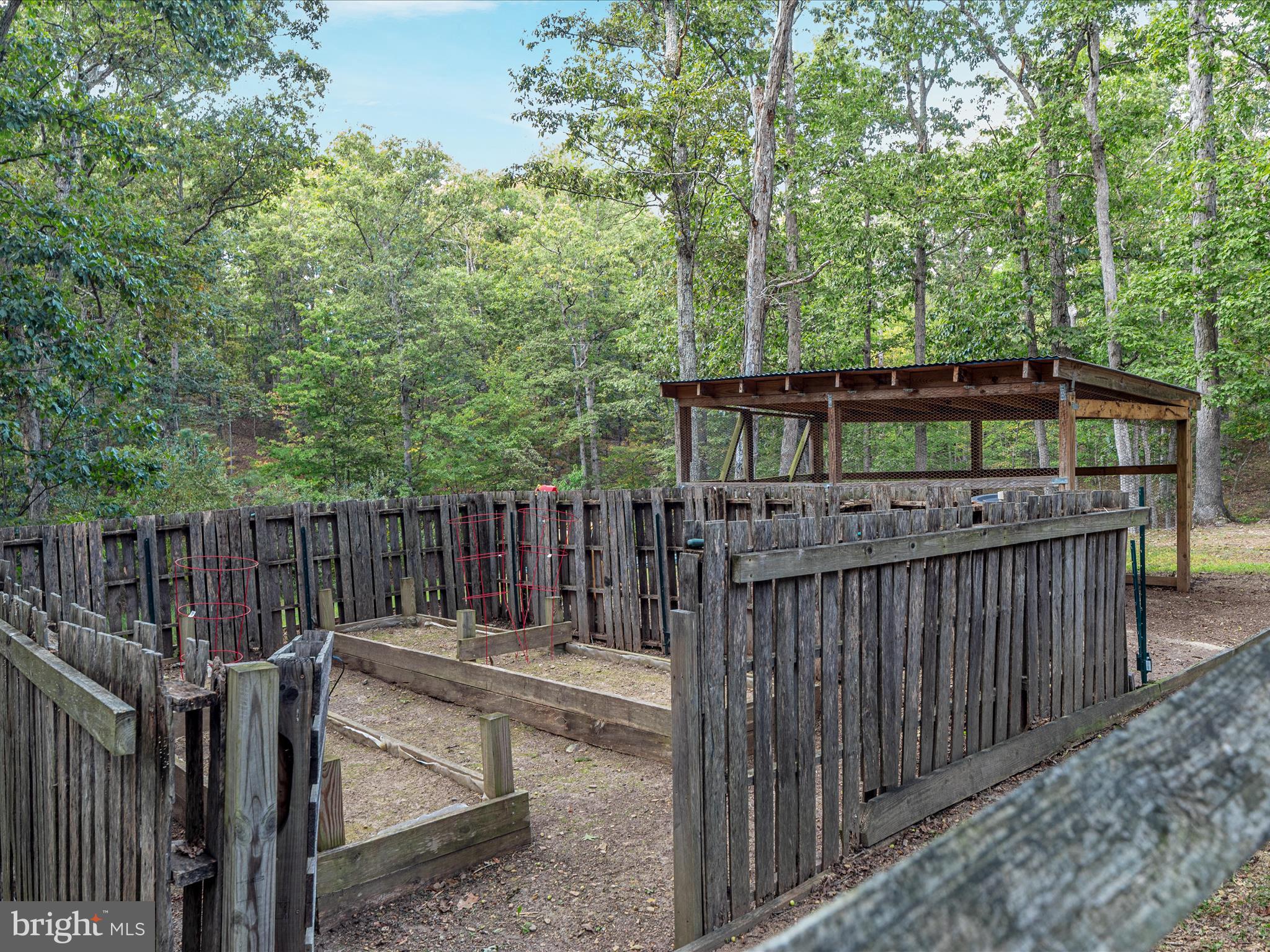 CREEK VIEW FARMS - Residential