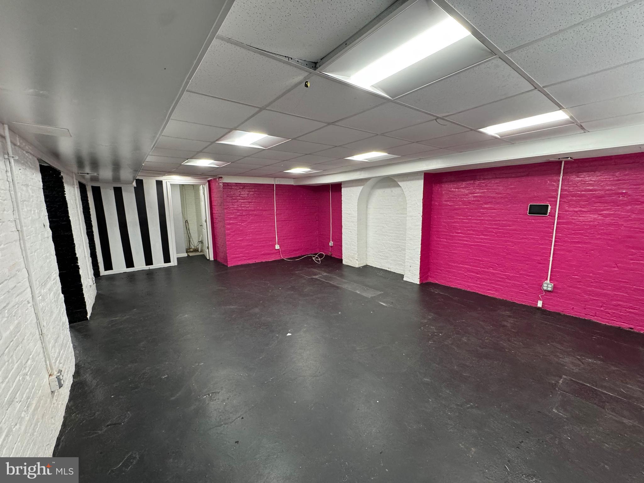 Retail Space for Lease – 800 SF Basement | Prime Mount Vernon Location
Exceptional 800 square feet of basement-level retail commercial space available for lease in the heart of Baltimore’s vibrant and historic Mount Vernon district.