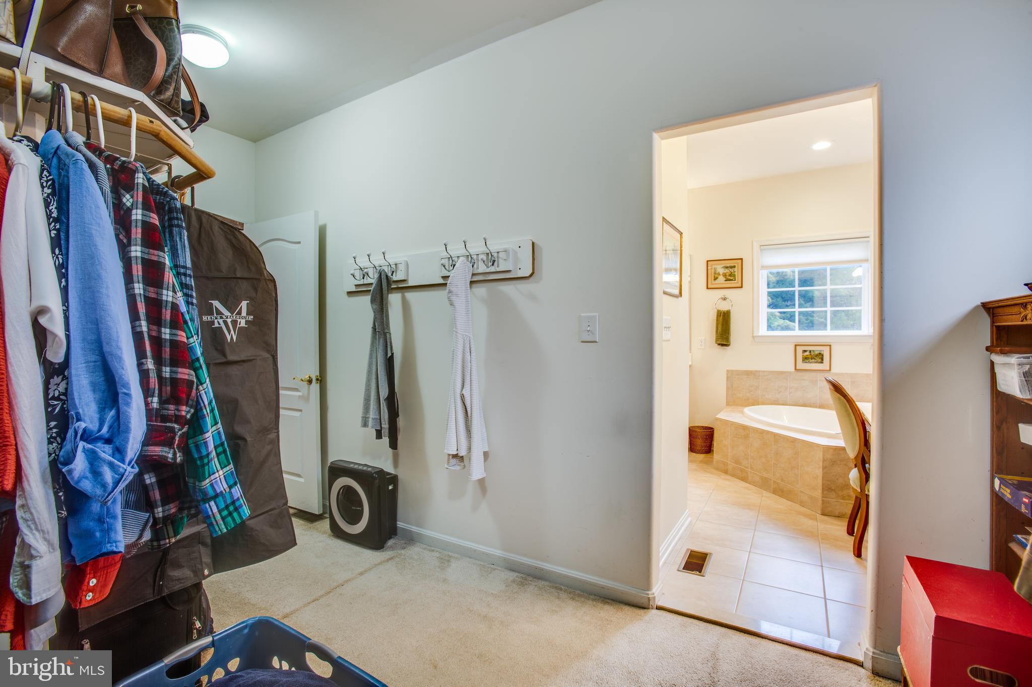 EVERETTE ESTATES - Residential