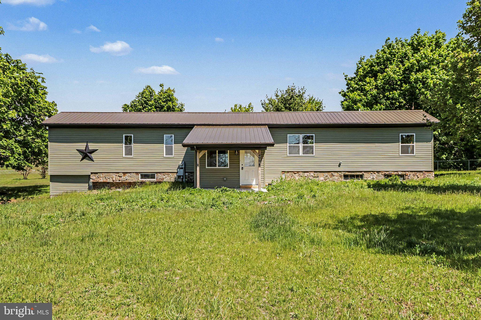 NEWVILLE - Residential