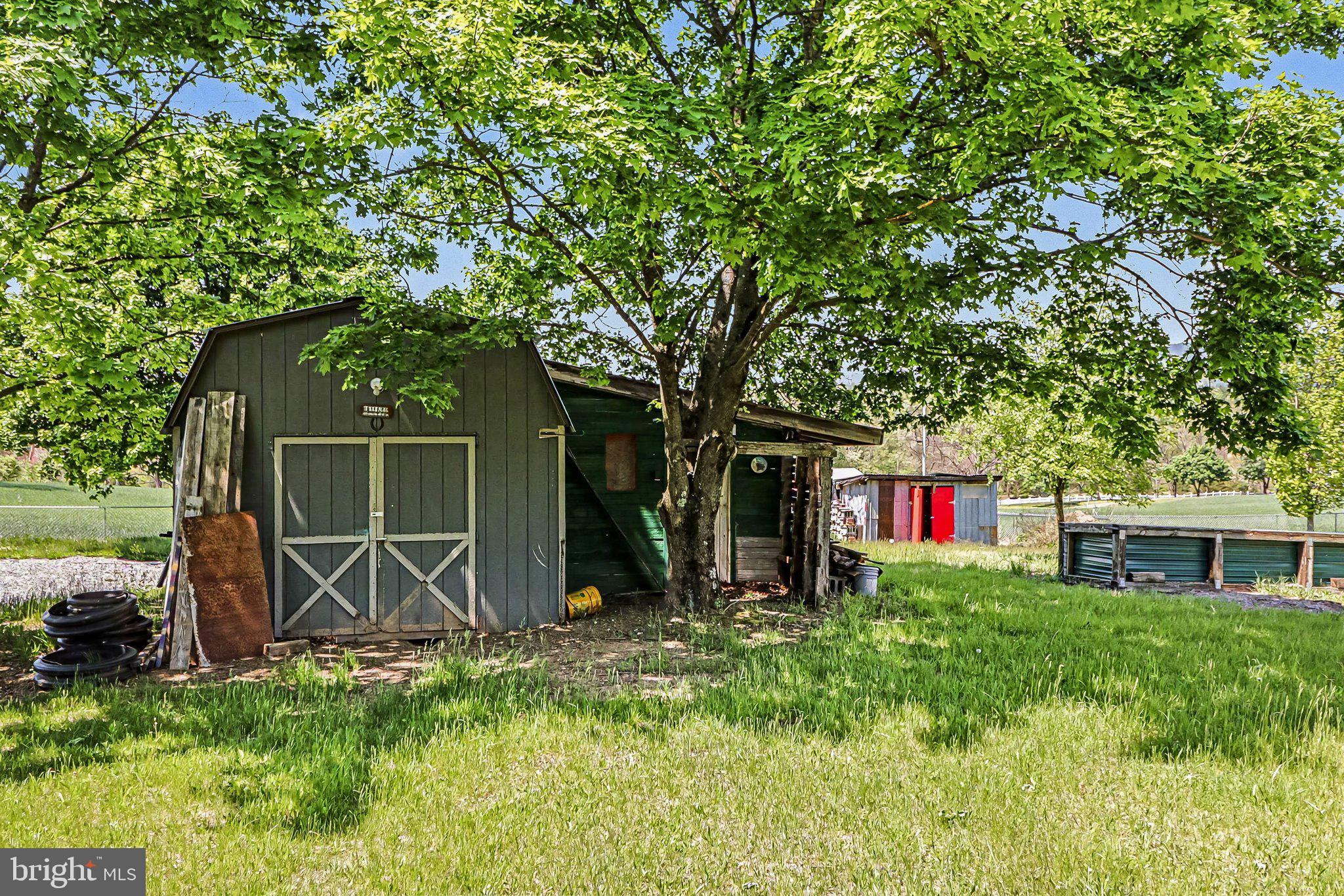 NEWVILLE - Residential