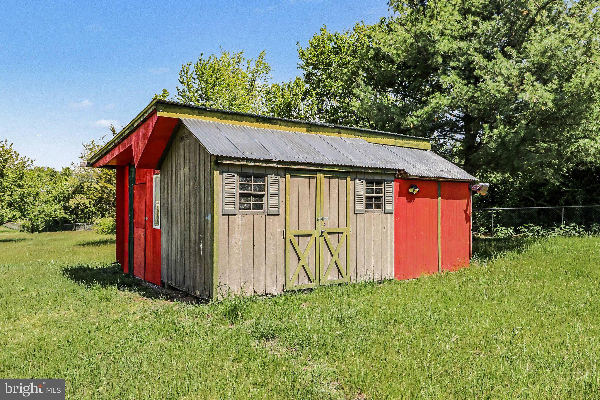 NEWVILLE - Residential