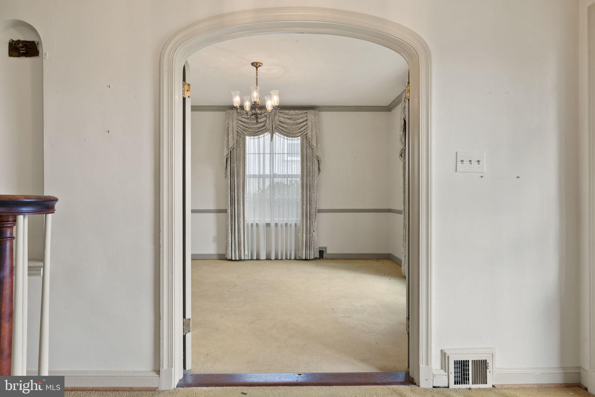 COUNTRY CLUB HILLS - Residential