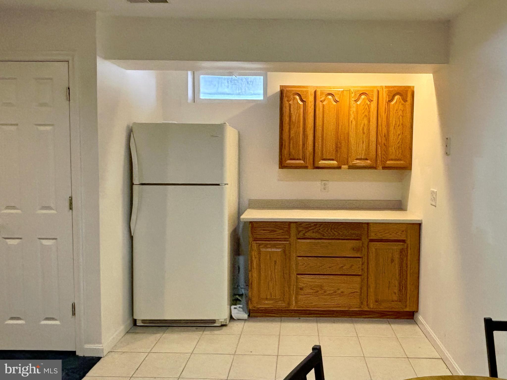 ECKER'S HOLLOW - Residential Lease