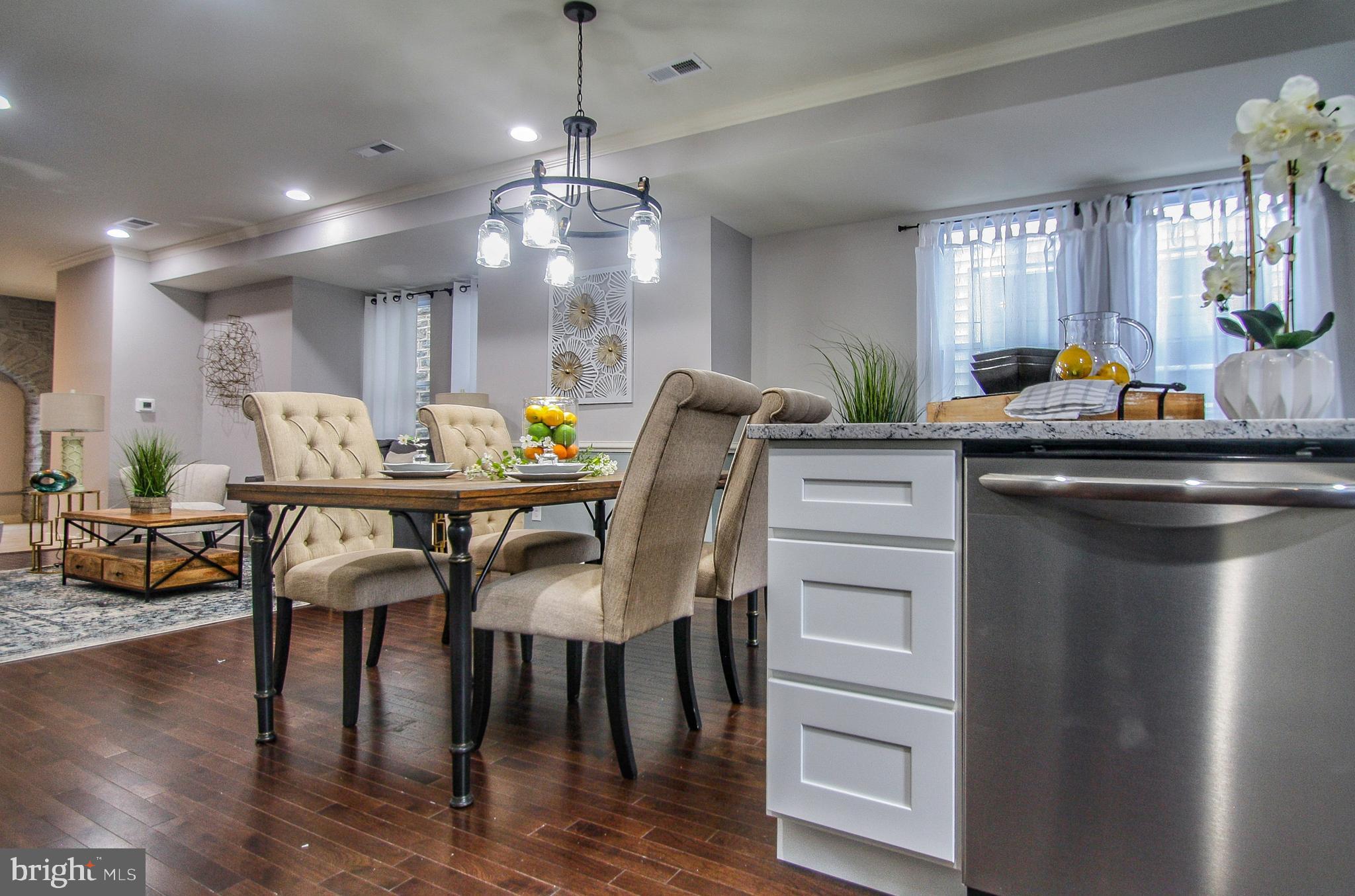 WEST OAK LANE - Residential