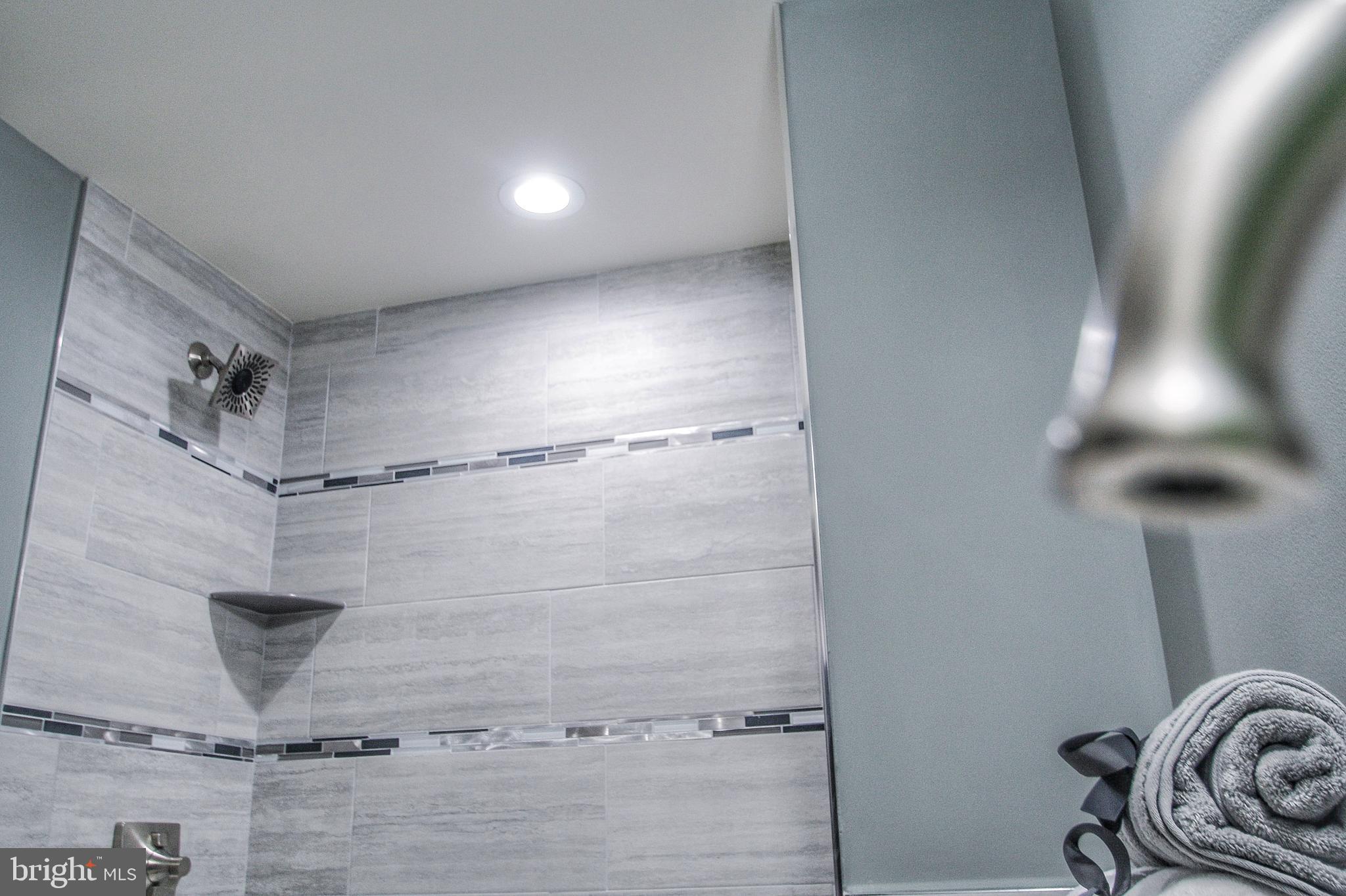WEST OAK LANE - Residential