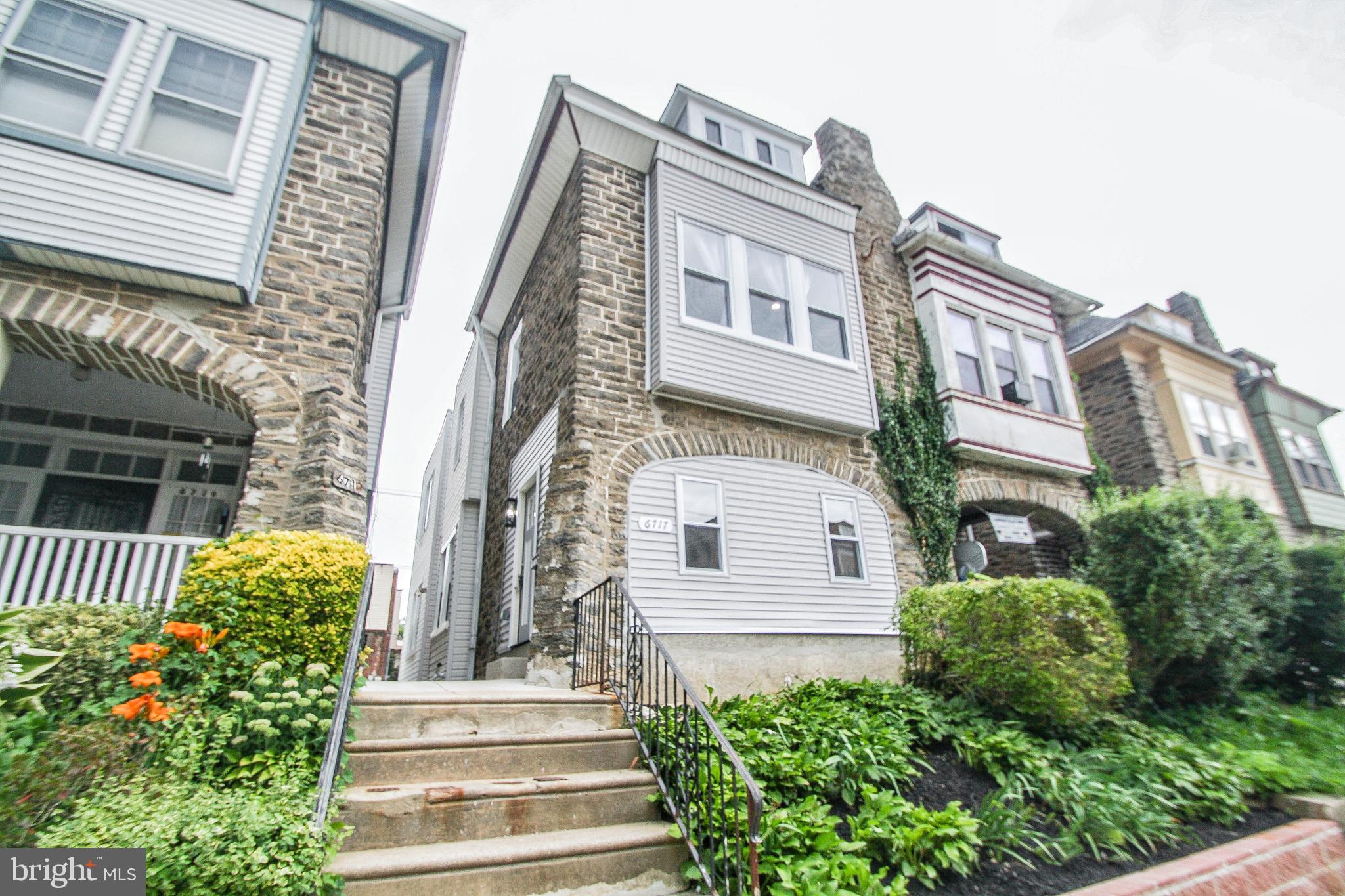 WEST OAK LANE - Residential