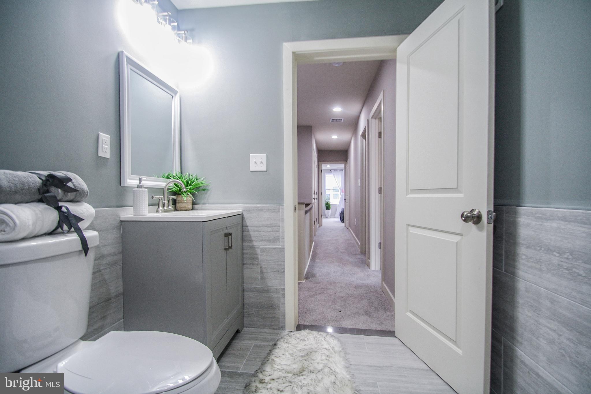WEST OAK LANE - Residential