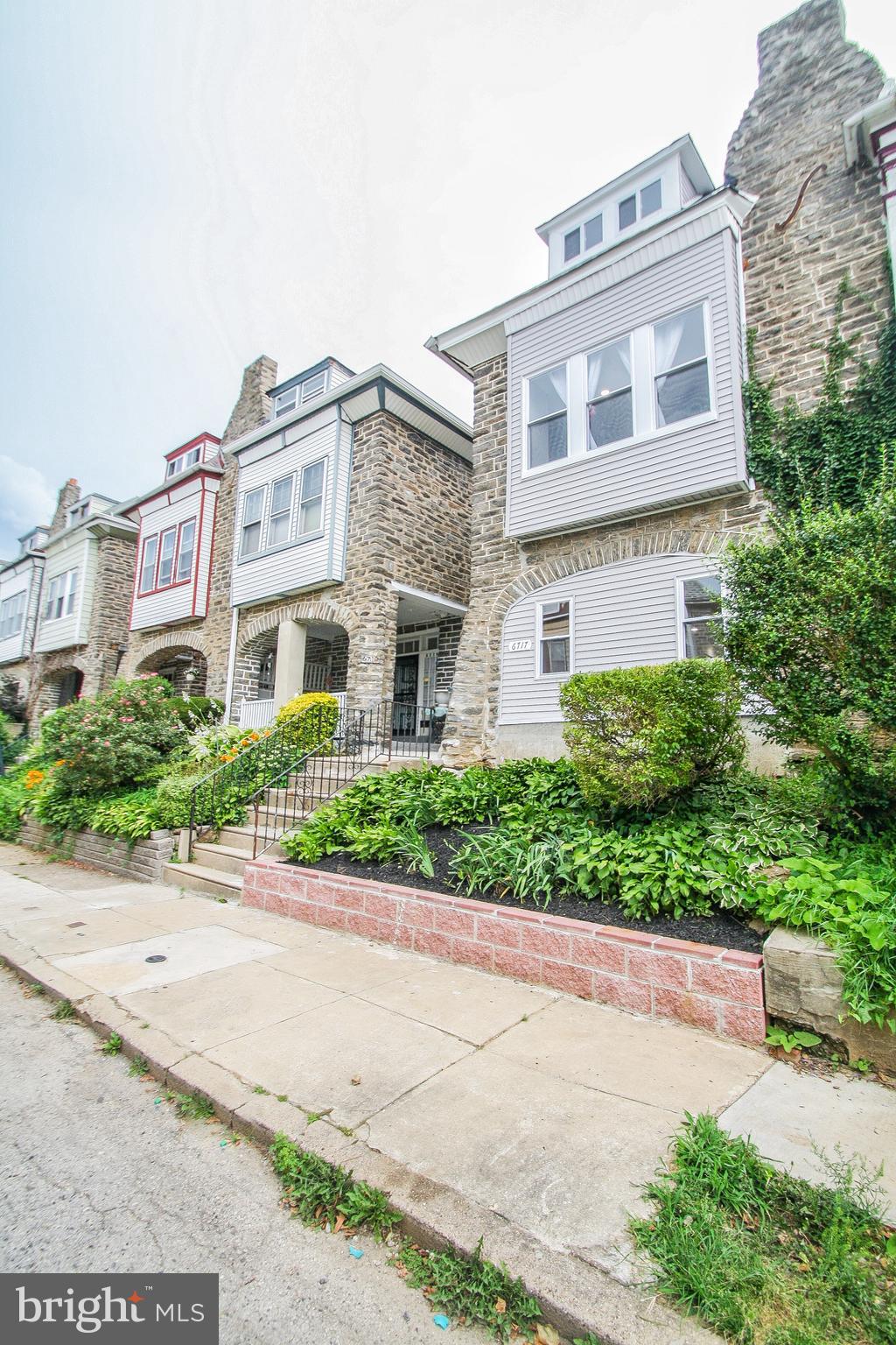 WEST OAK LANE - Residential