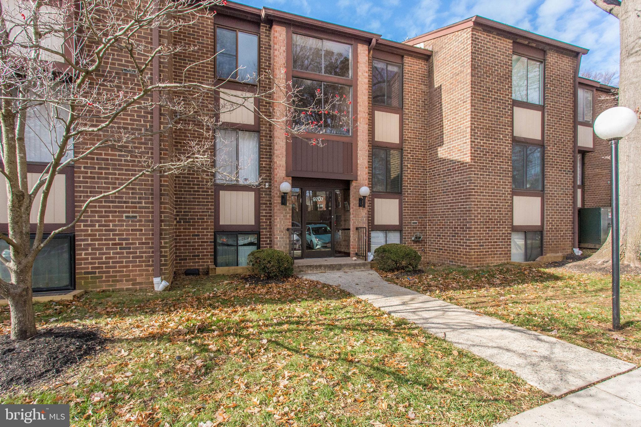 HAWTHORNE VILLAGE - Residential