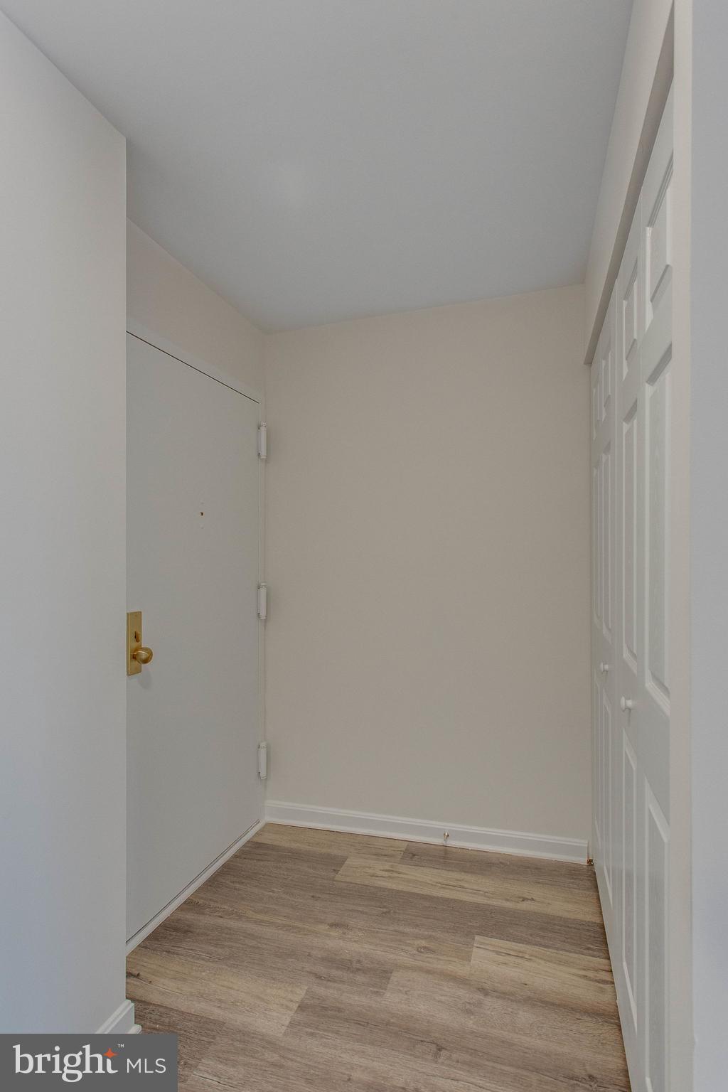 HAWTHORNE VILLAGE - Residential