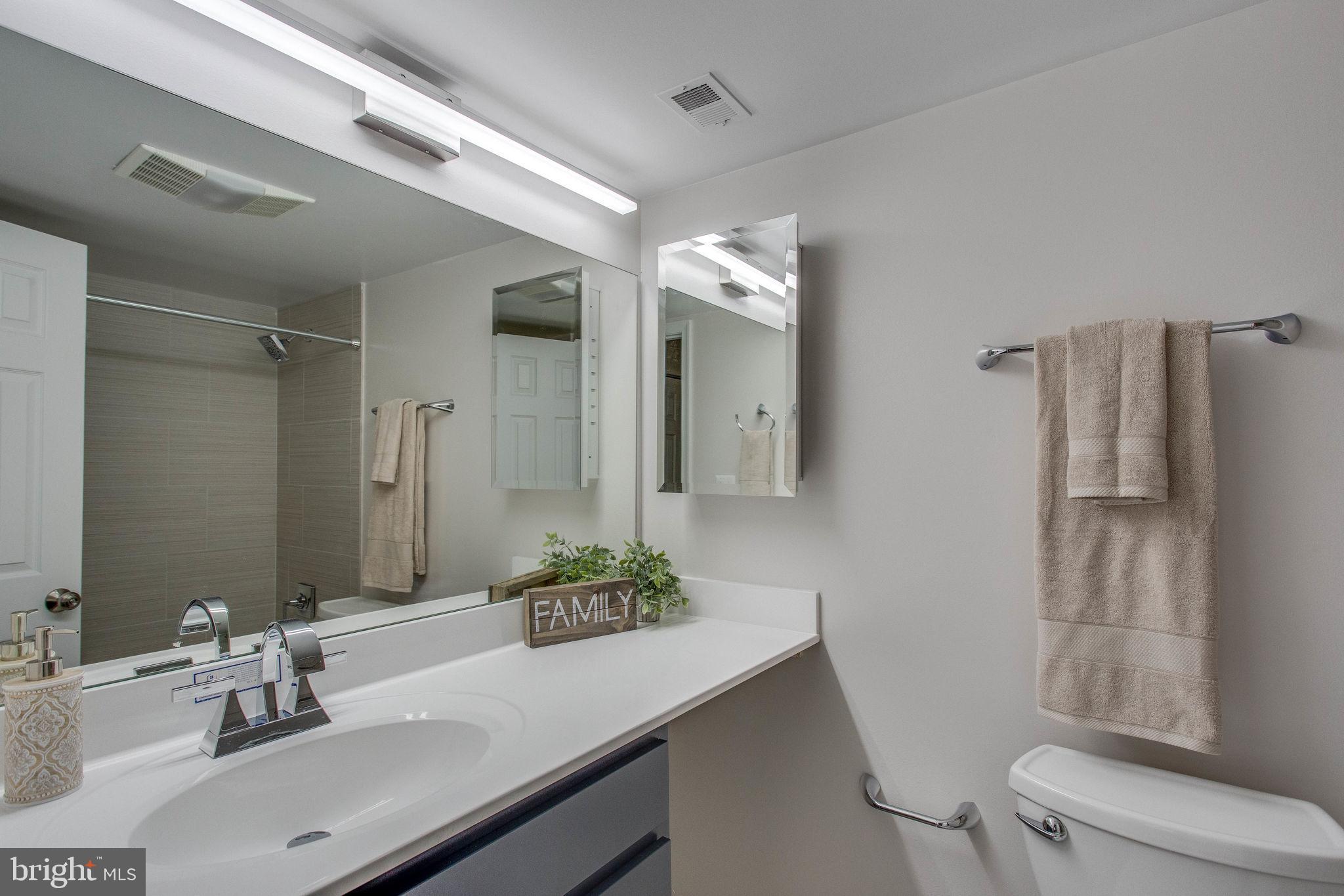 HAWTHORNE VILLAGE - Residential