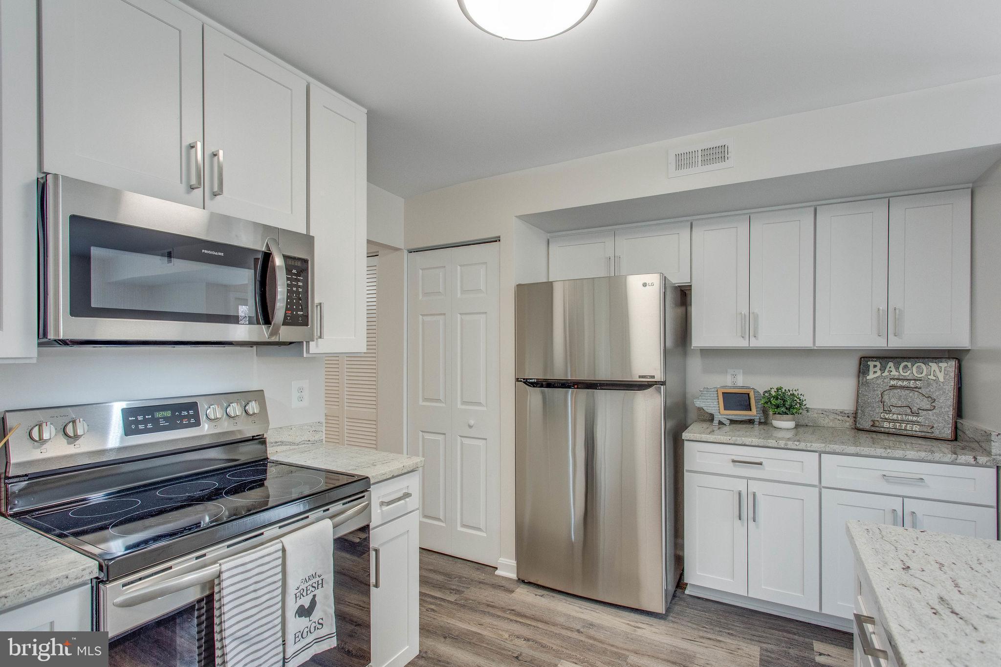 HAWTHORNE VILLAGE - Residential