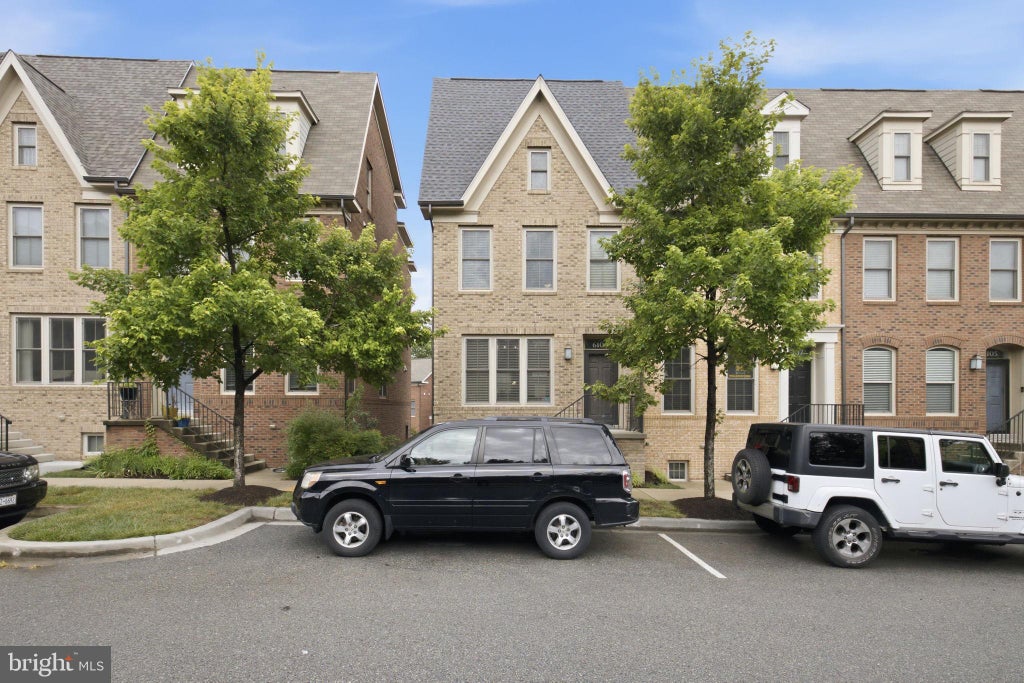 Photo of 6109 Solent Place NE, WASHINGTON, DC 20011 (MLS # DCDC2269722)