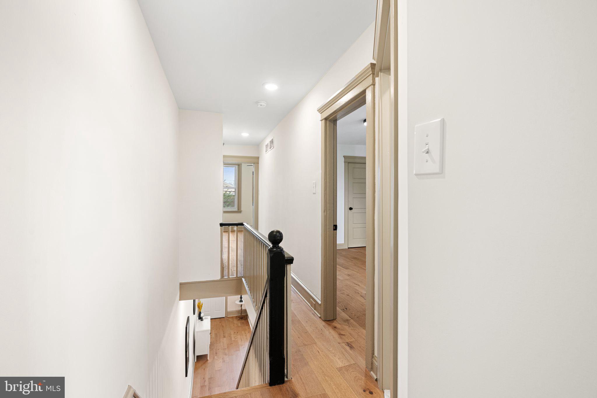 EAST FALLS - Residential