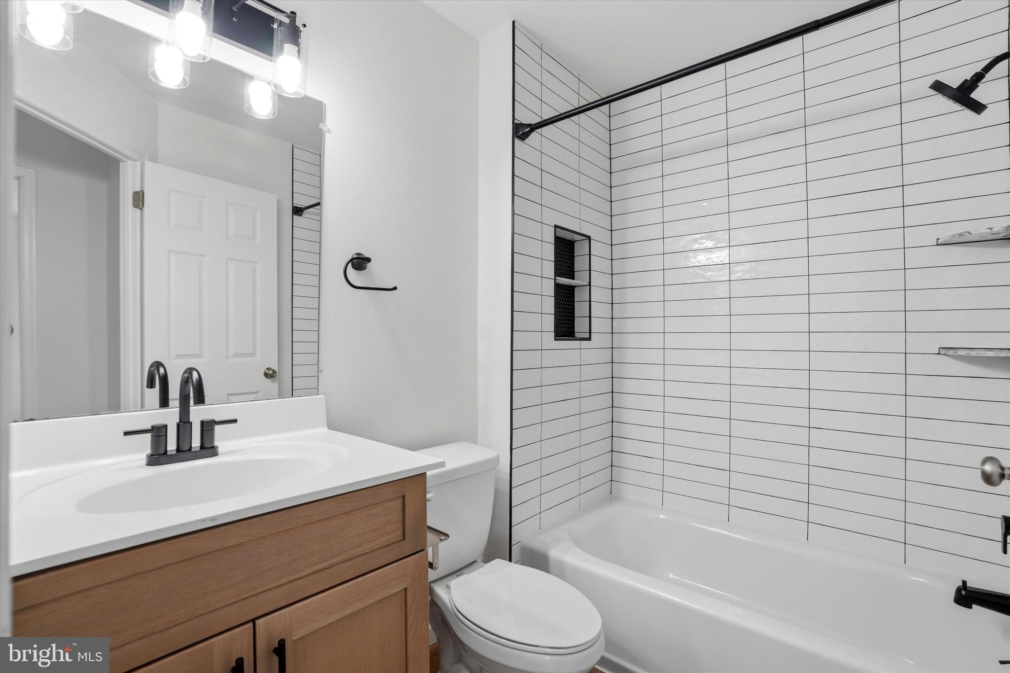 NORTHRIDGE ESTATES - Residential