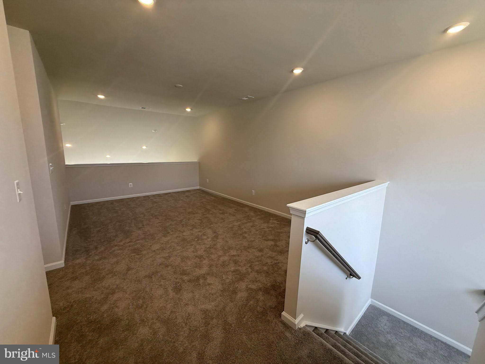 RED CLOVER MEADOWS - Residential Lease