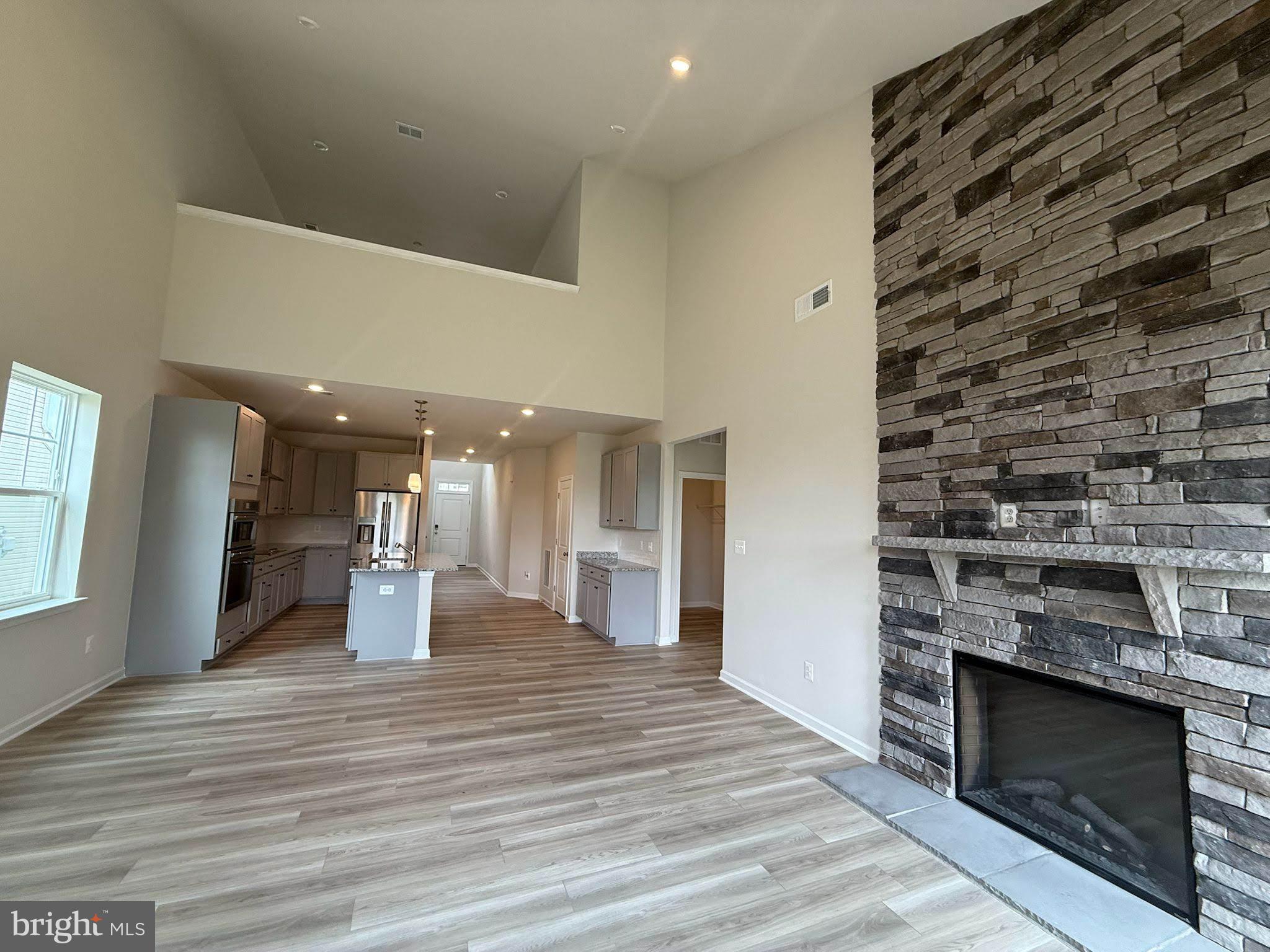 RED CLOVER MEADOWS - Residential Lease