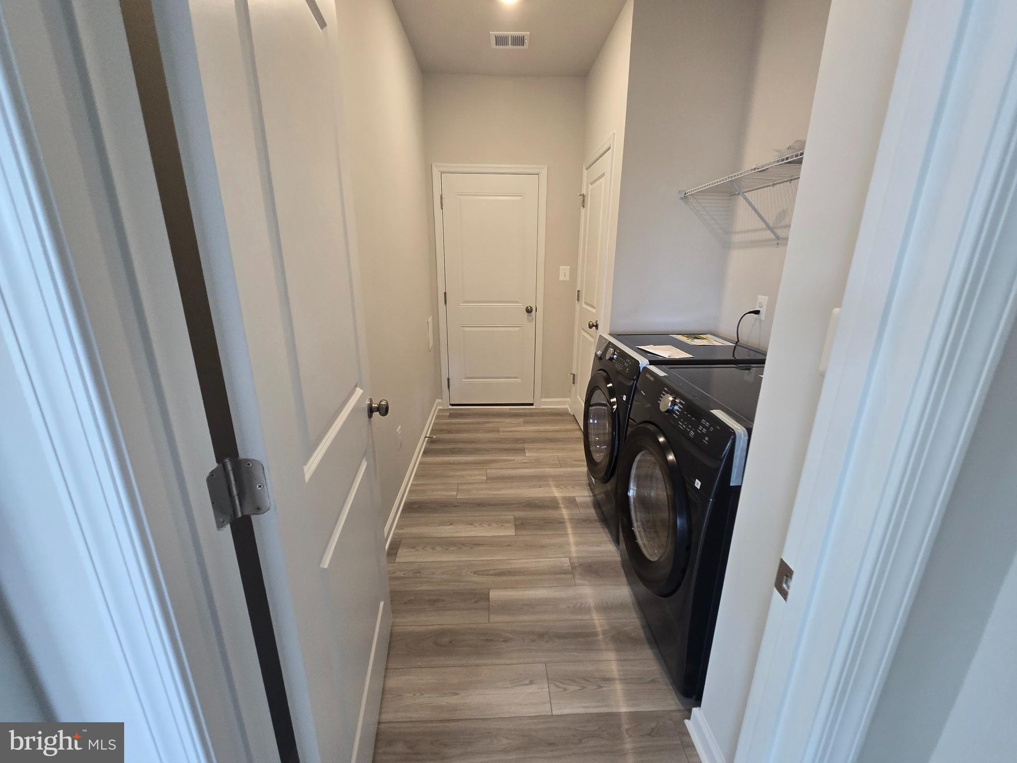 RED CLOVER MEADOWS - Residential Lease