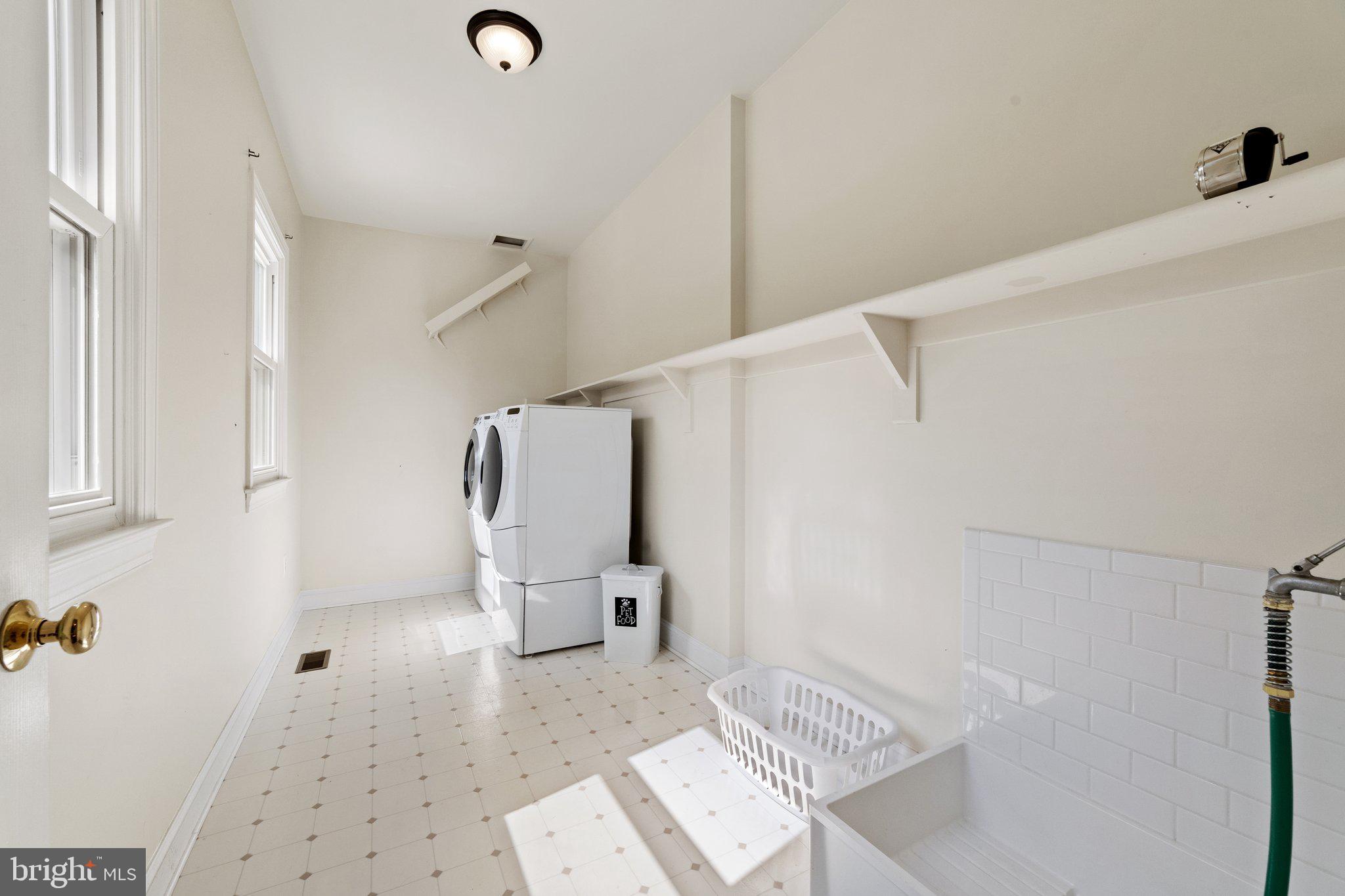 WOODBURN - Residential