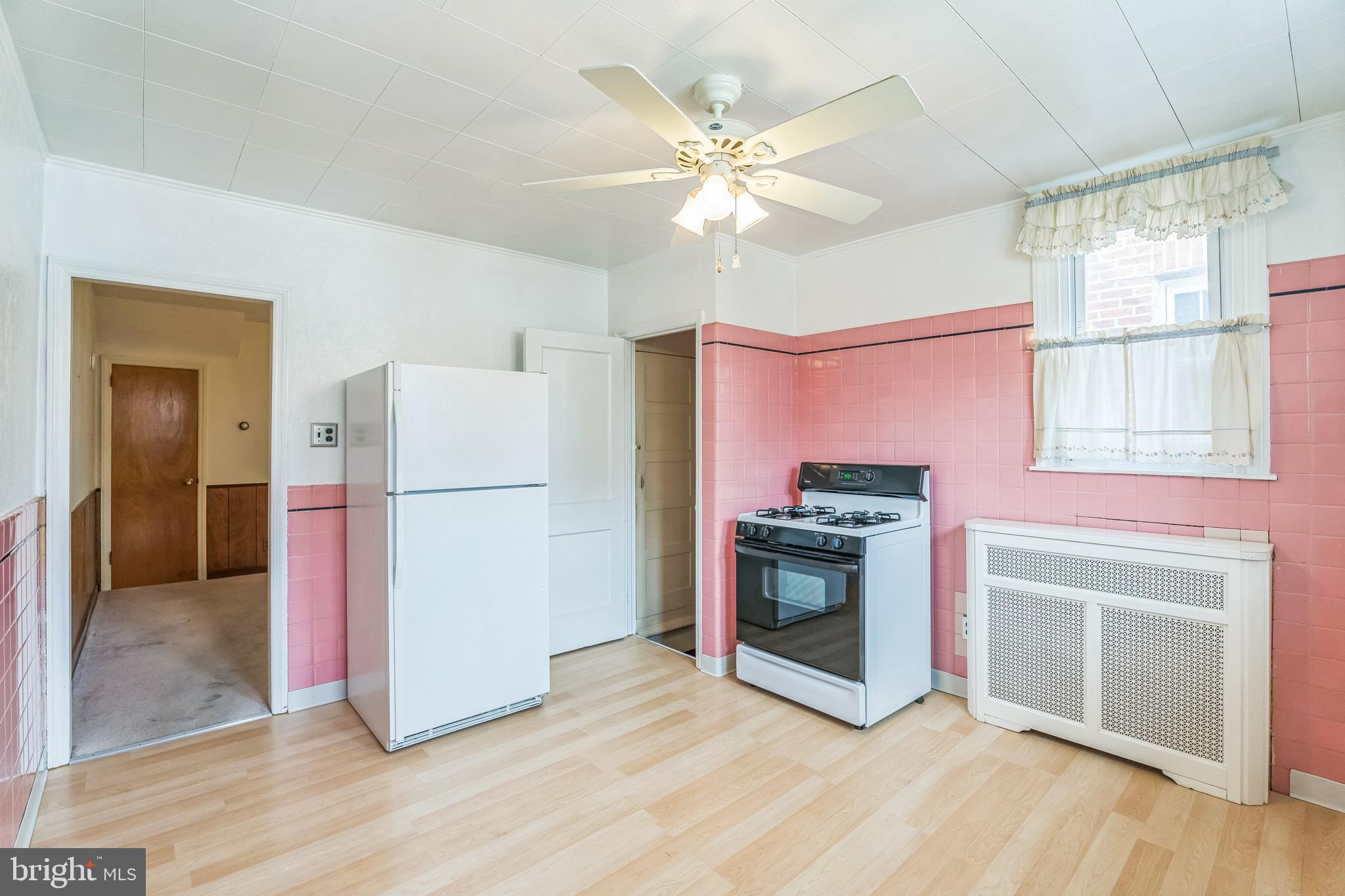 MAYFAIR (WEST) - Residential