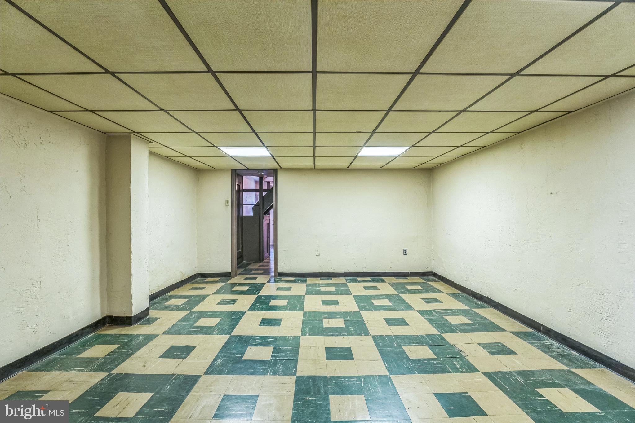 MAYFAIR (WEST) - Residential