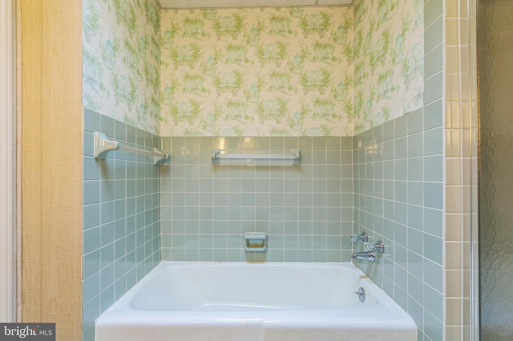 MAYFAIR (WEST) - Residential