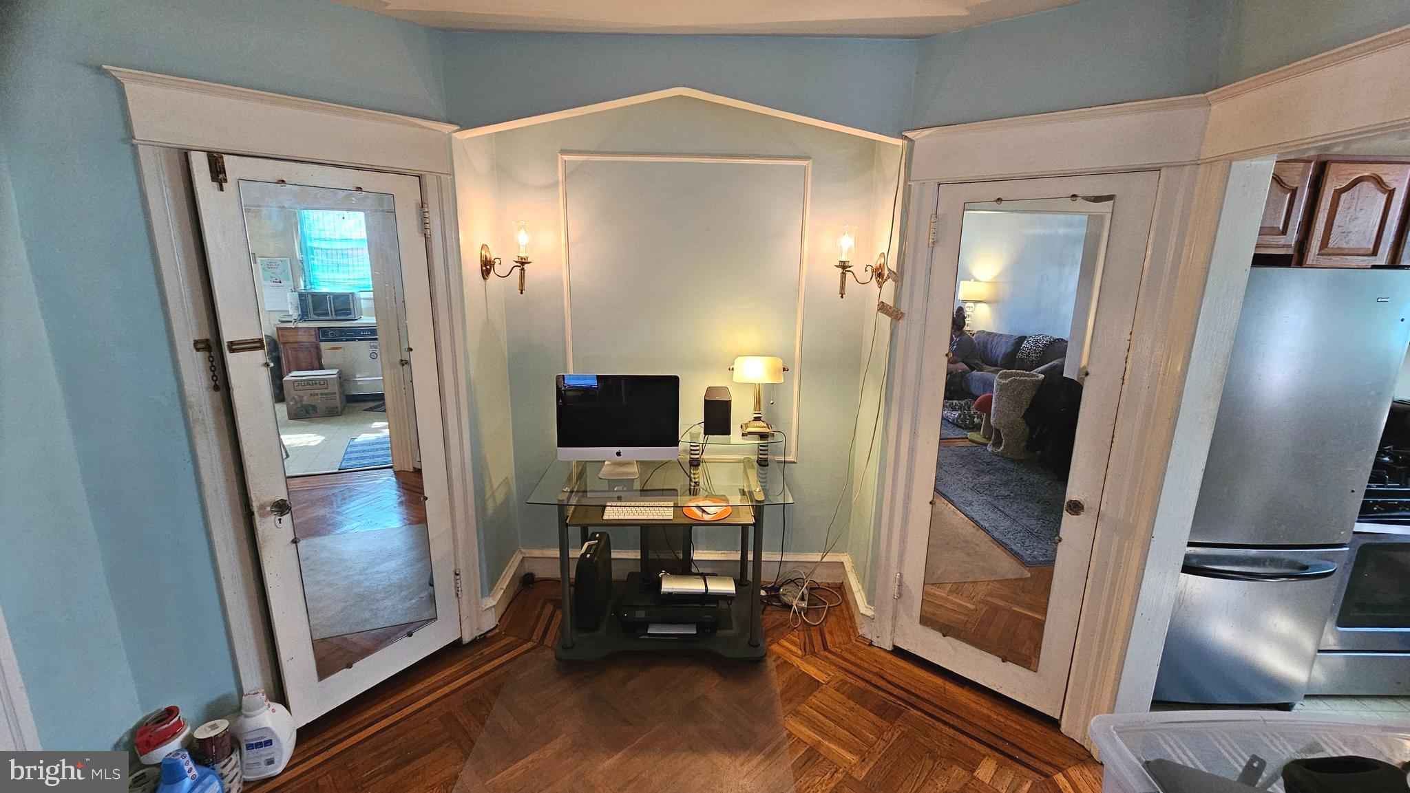 MAYFAIR - Residential