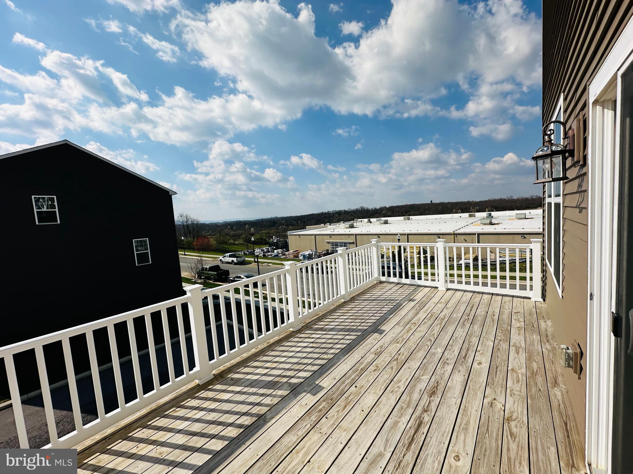 PRESIDENTS POINTE - Residential Lease