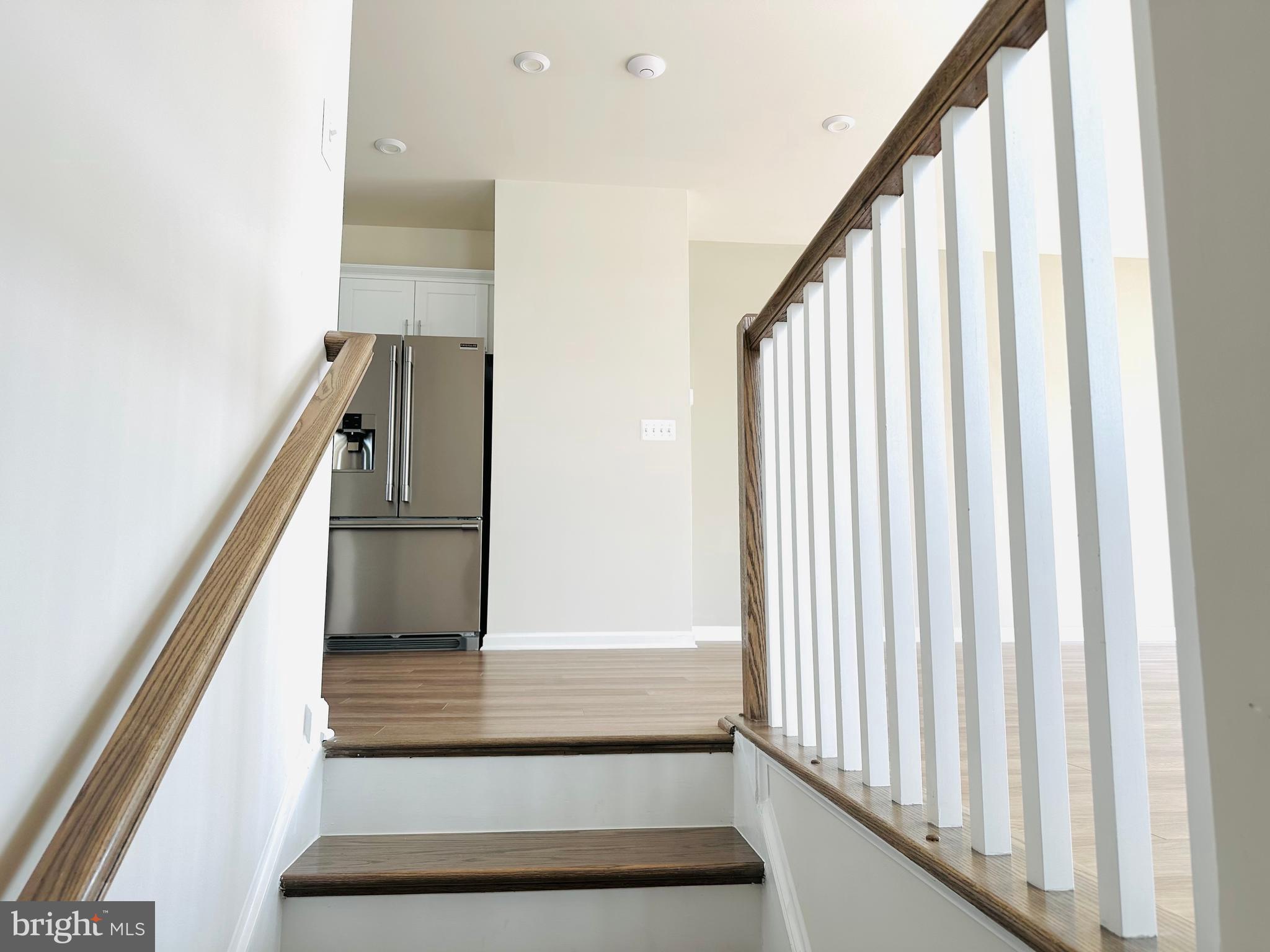 PRESIDENTS POINTE - Residential Lease