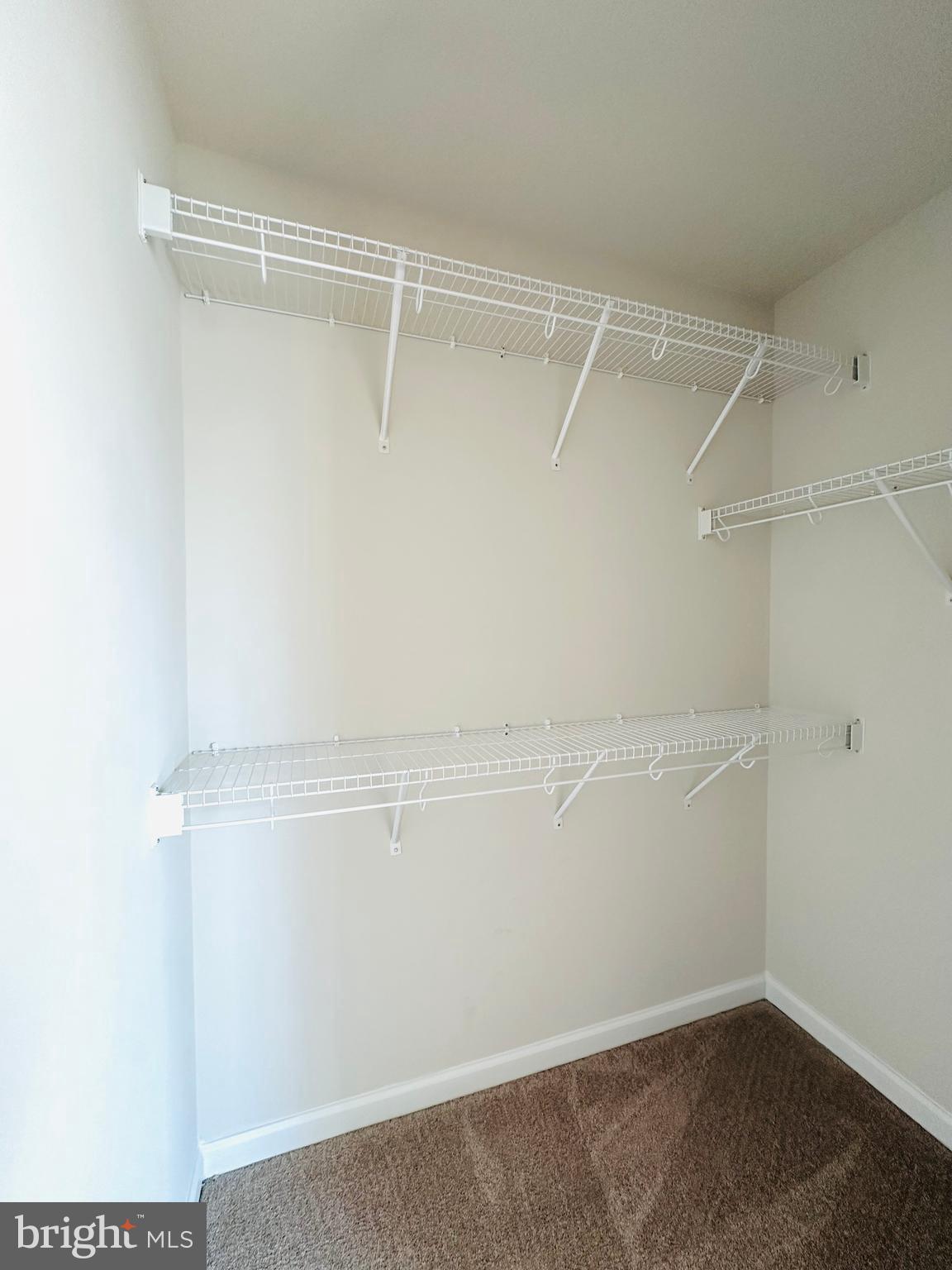 PRESIDENTS POINTE - Residential Lease