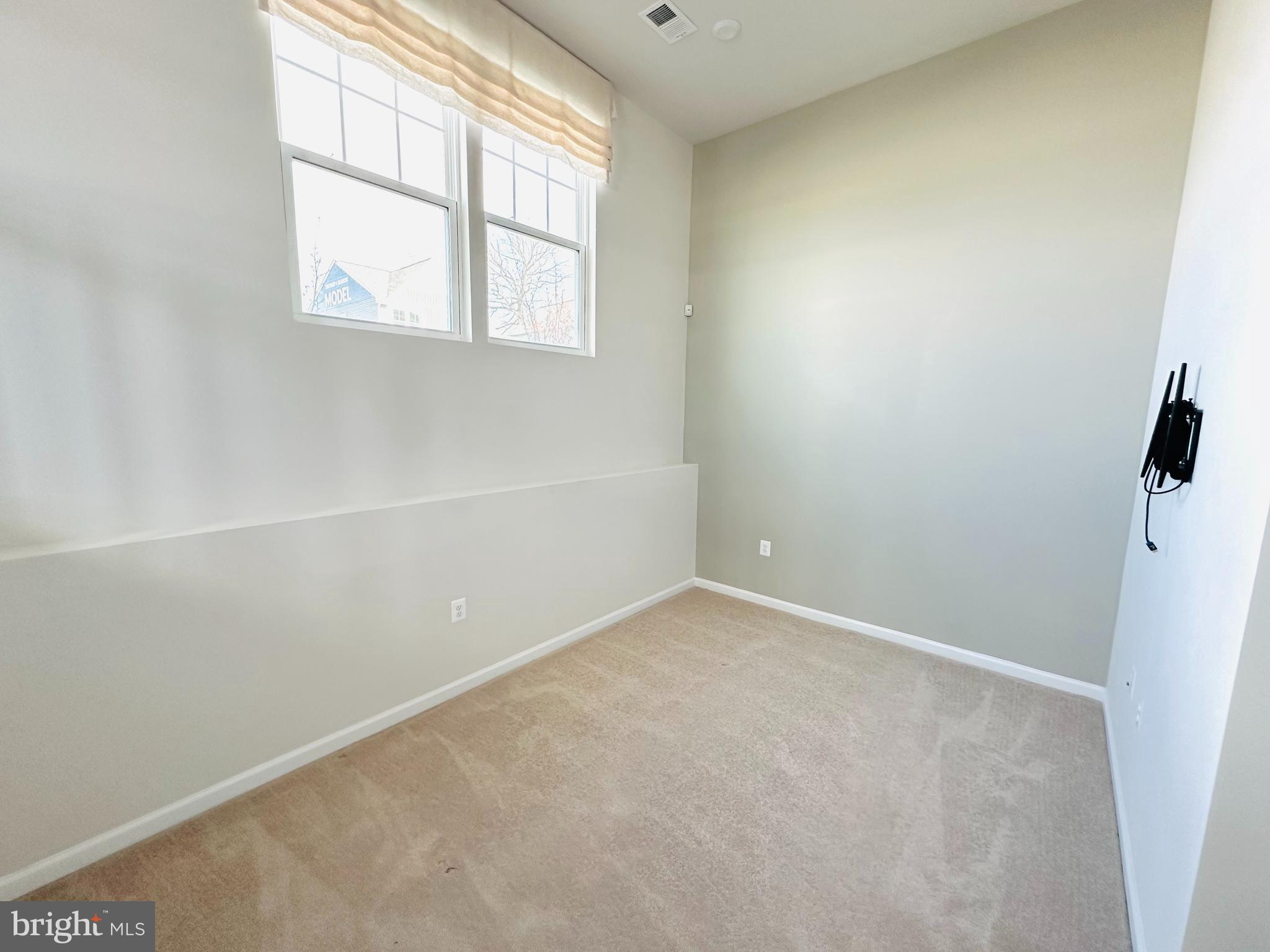 PRESIDENTS POINTE - Residential Lease