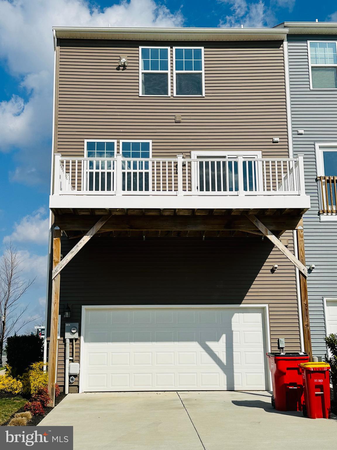 PRESIDENTS POINTE - Residential Lease