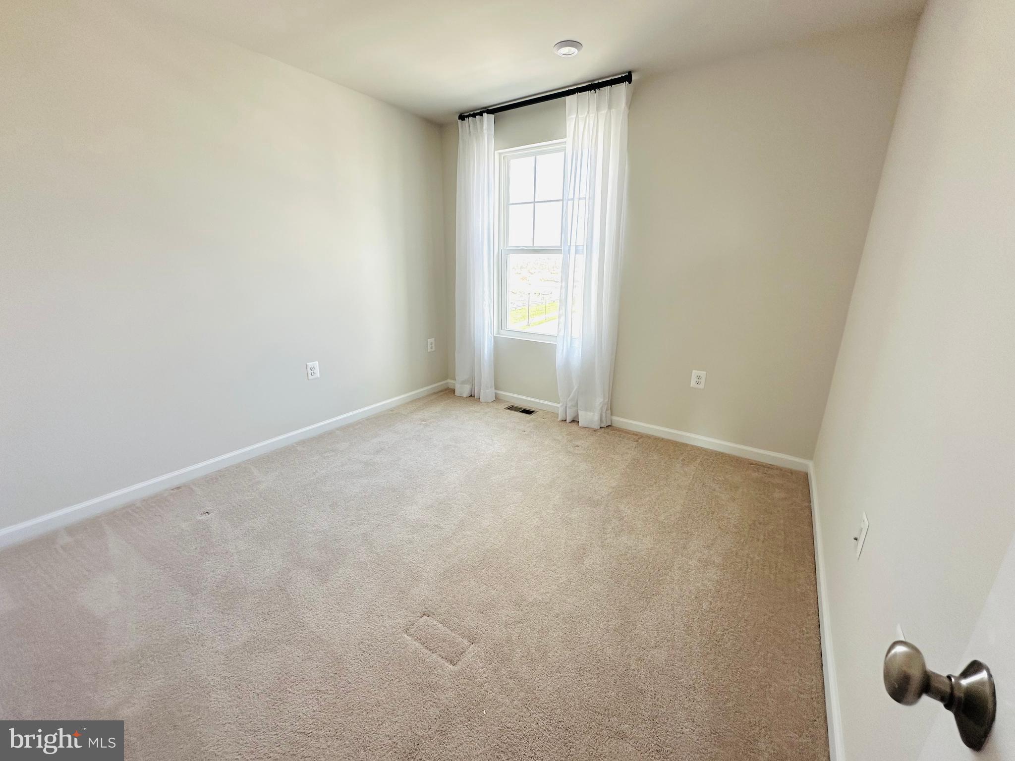 PRESIDENTS POINTE - Residential Lease