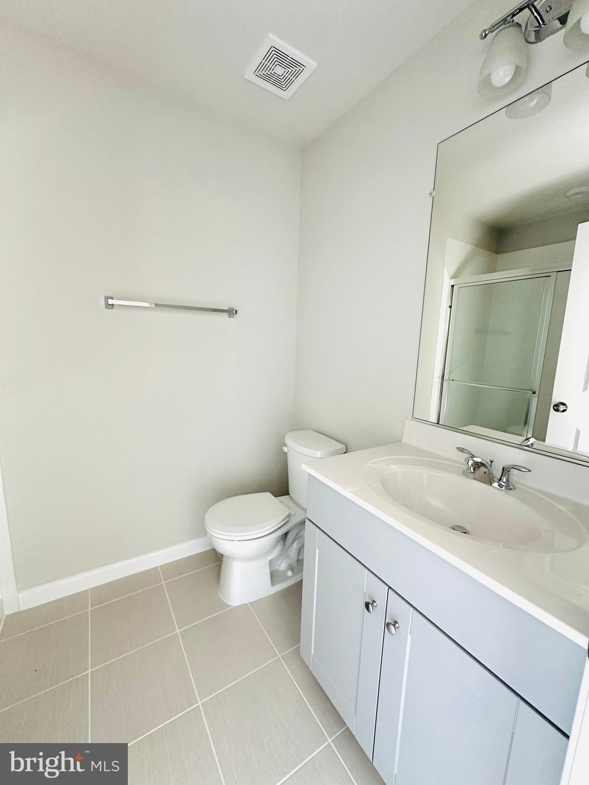 PRESIDENTS POINTE - Residential Lease