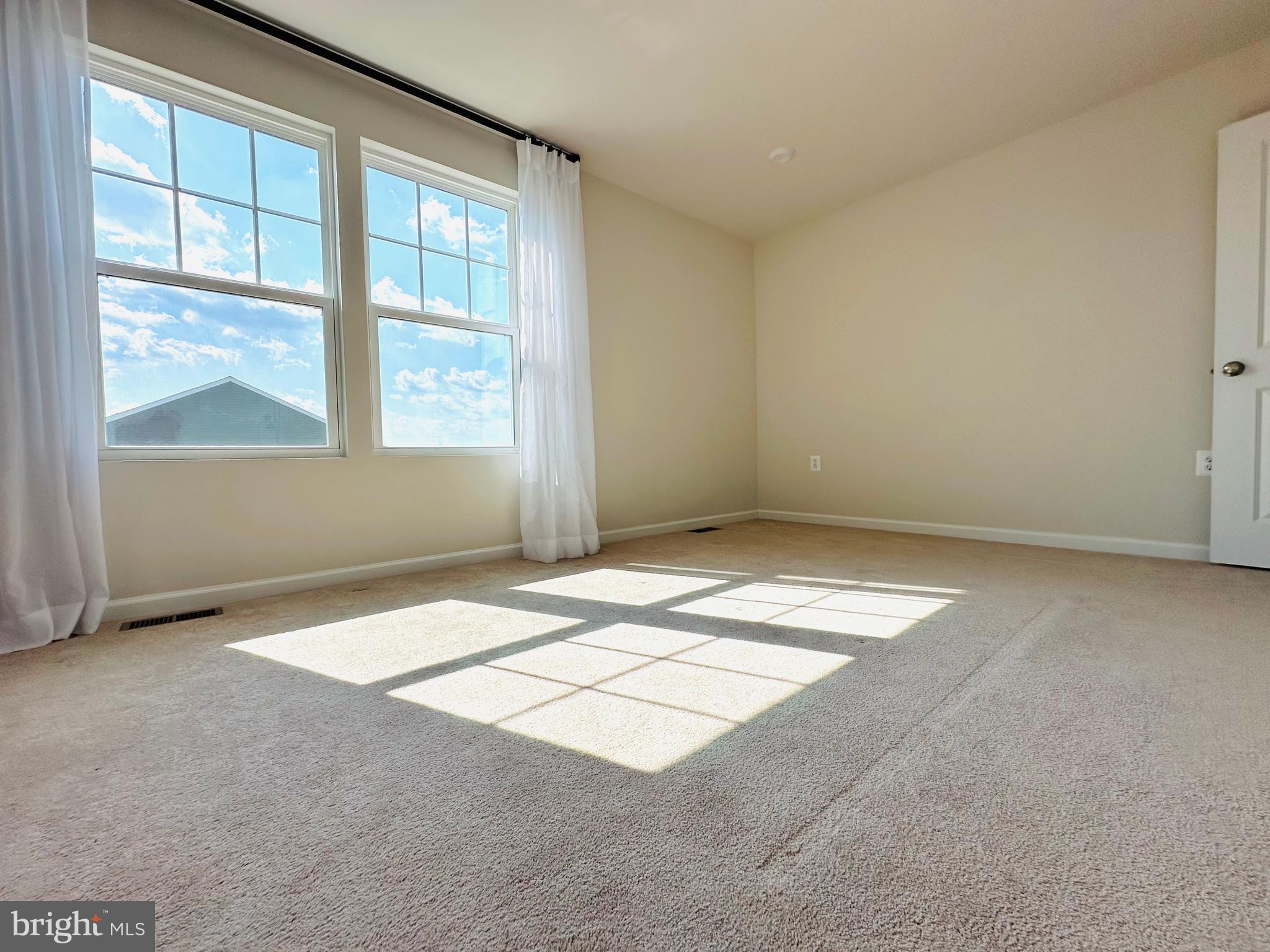 PRESIDENTS POINTE - Residential Lease