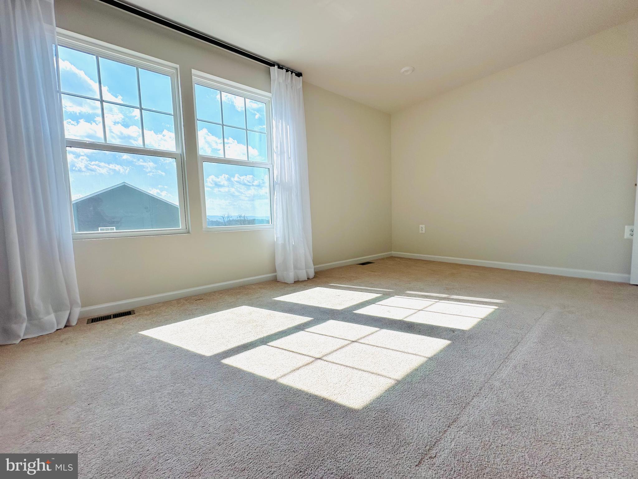 PRESIDENTS POINTE - Residential Lease