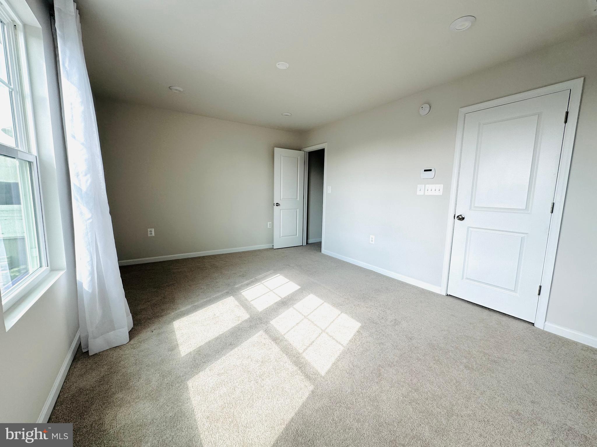 PRESIDENTS POINTE - Residential Lease