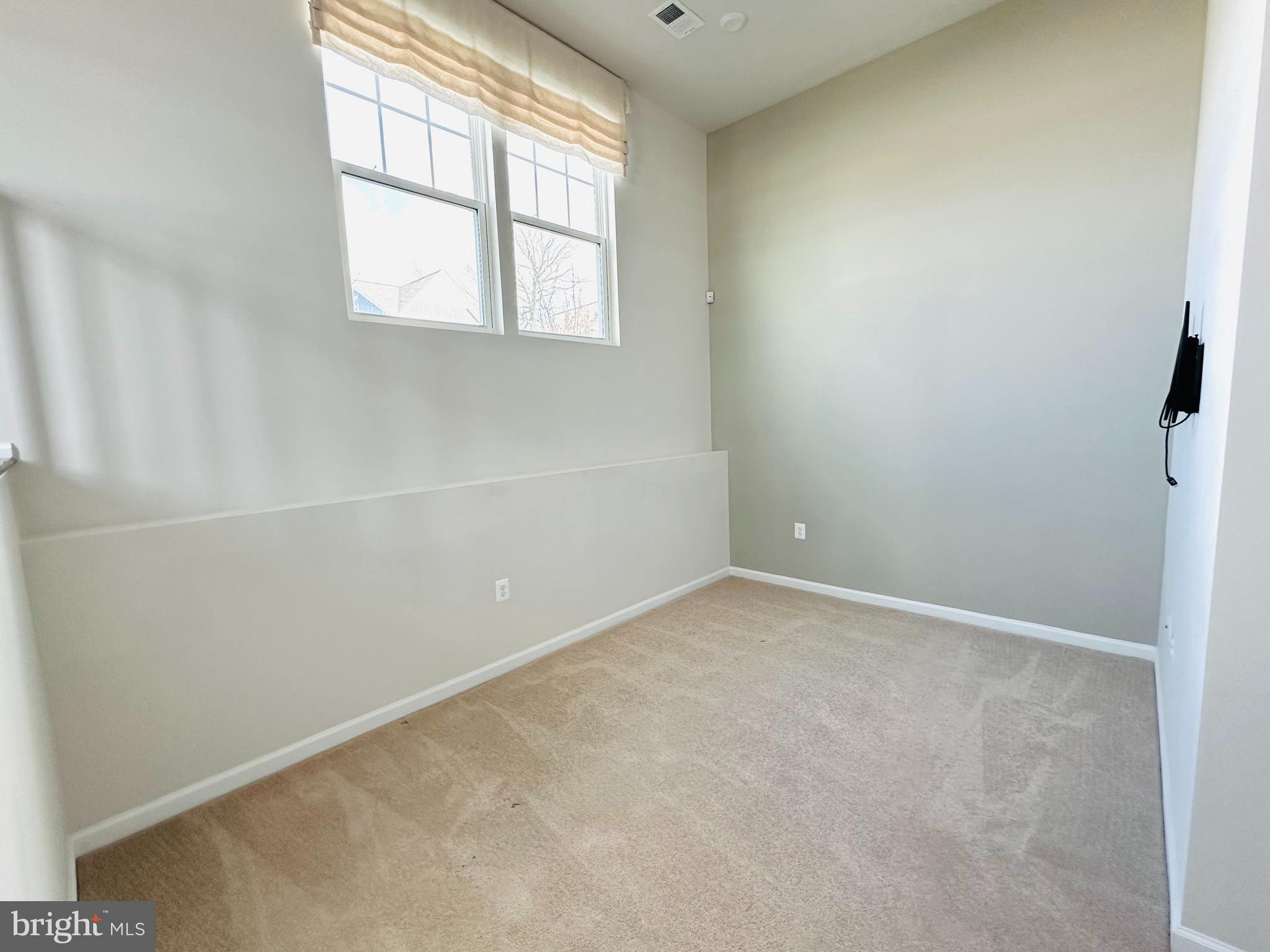 PRESIDENTS POINTE - Residential Lease