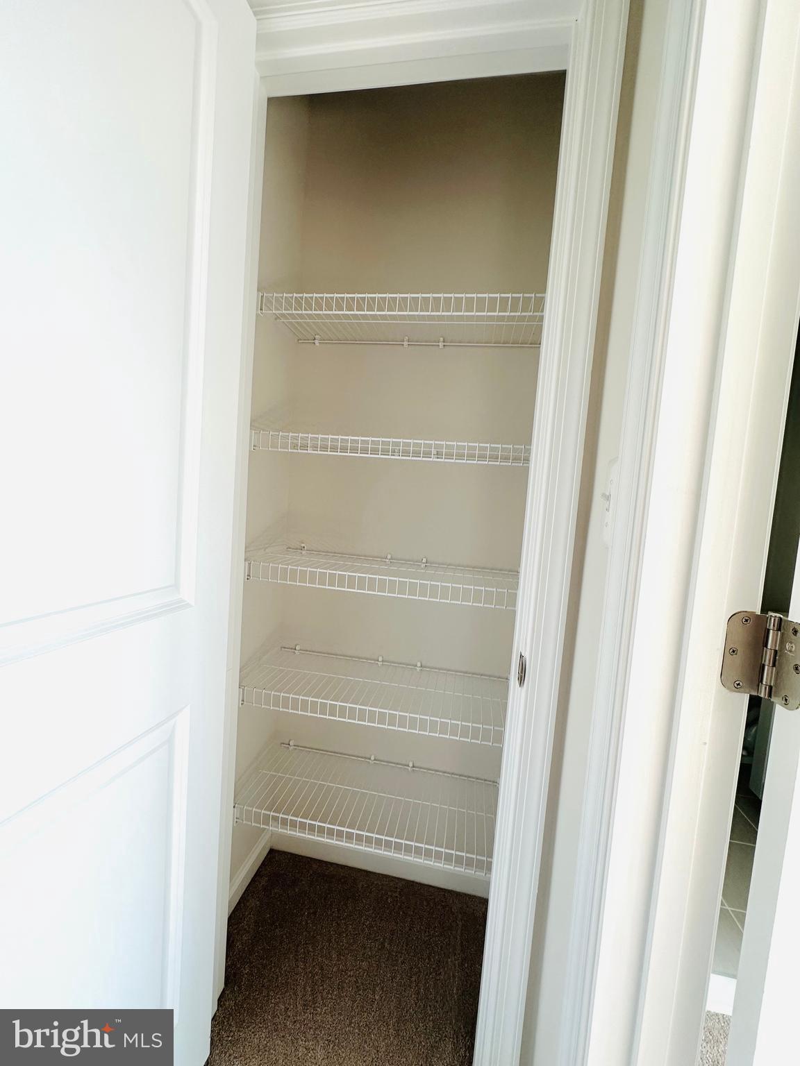 PRESIDENTS POINTE - Residential Lease